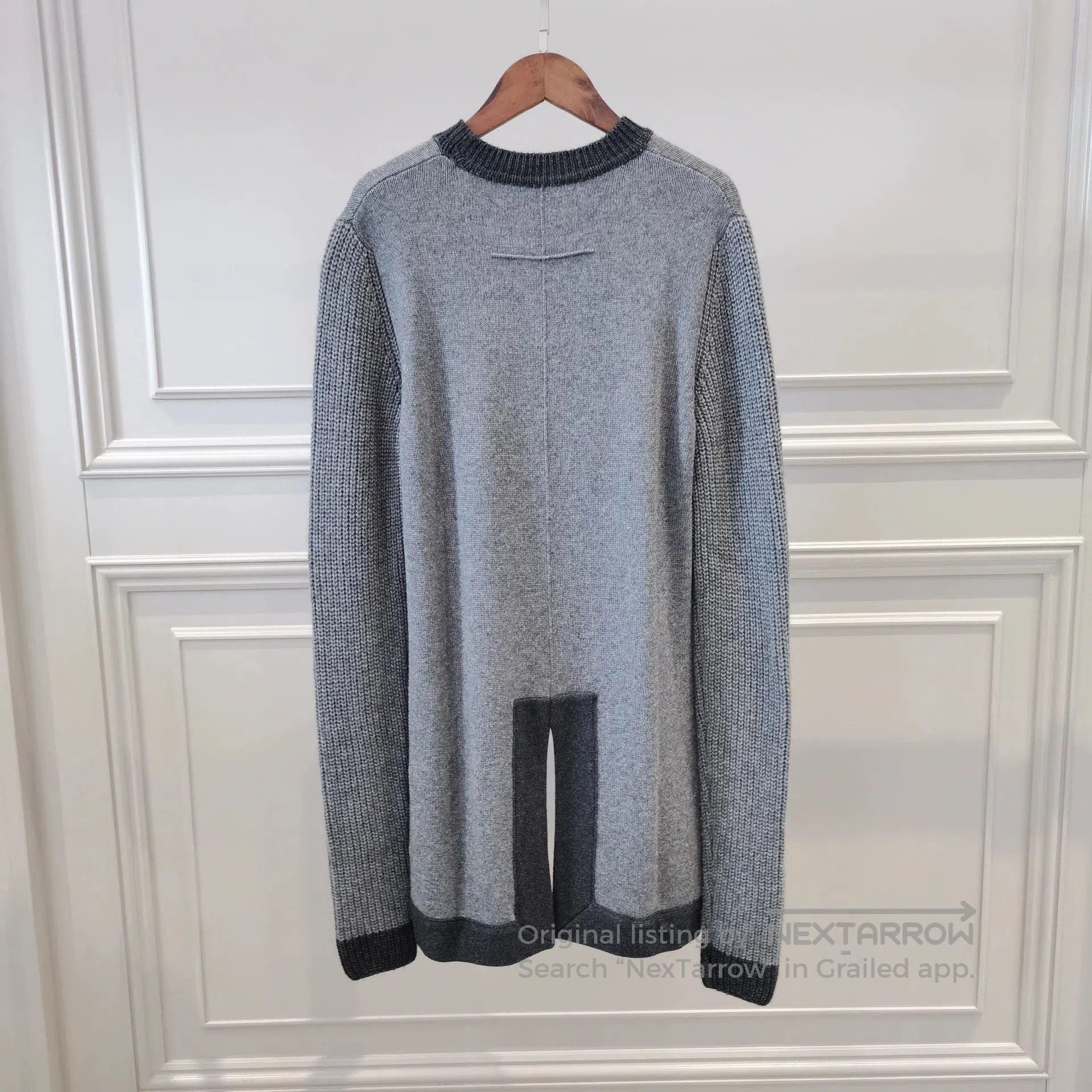 Givenchy Givenchy Gray Asymmetric Hem Crewneck Sweater. Size US S / EU 44-46 / 1 - 2 Thumbnail