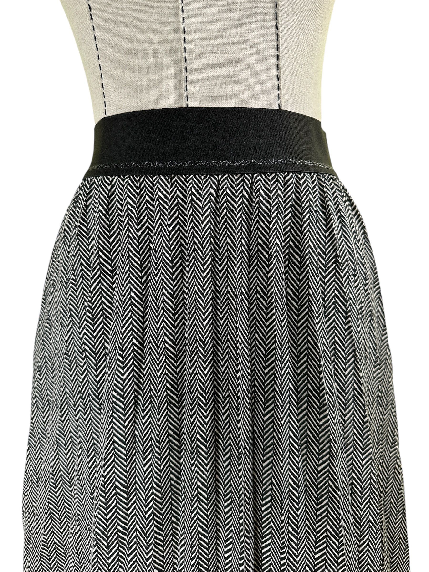 Luisa Cerano Midi skirt black white Size 30" / US 8 / IT 44 - 2 Thumbnail