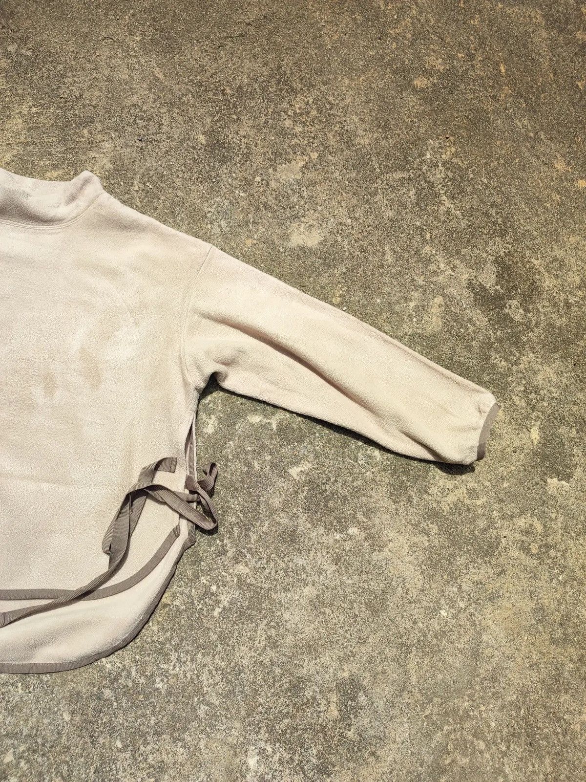 Uniqlo × White Mountaineering UNIQLO x White Mountaineering Fleece Pullover – Beige Size US M / EU 48-50 / 2 - 5 Thumbnail