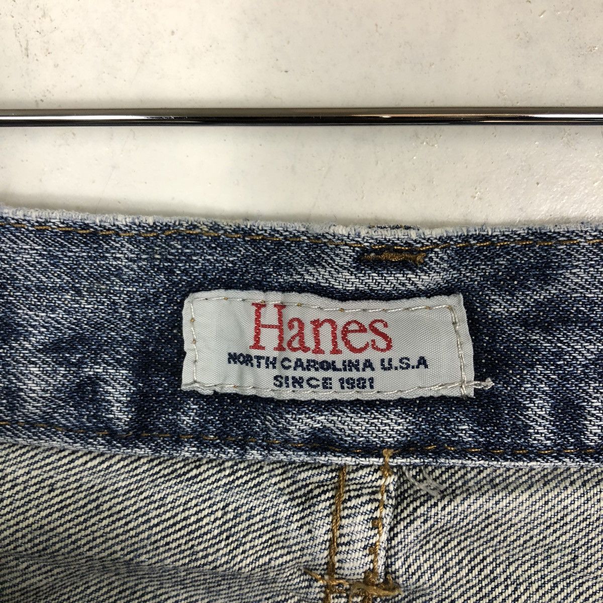 Japanese Brand 🔥90’s VINTAGE HANES DISTRESSED DENIM JEANS LOOSE CUT Size US 29 - 14 Thumbnail