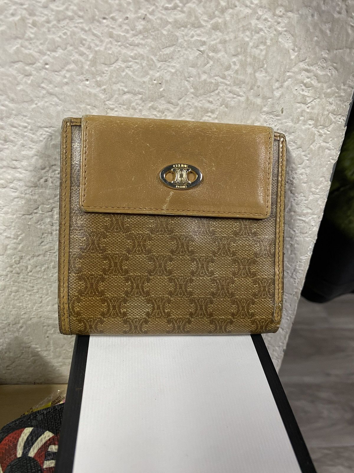 Celine Celine Monogram Leather Women’s Bifold Wallet Preowned Size ONE SIZE - 12 Thumbnail