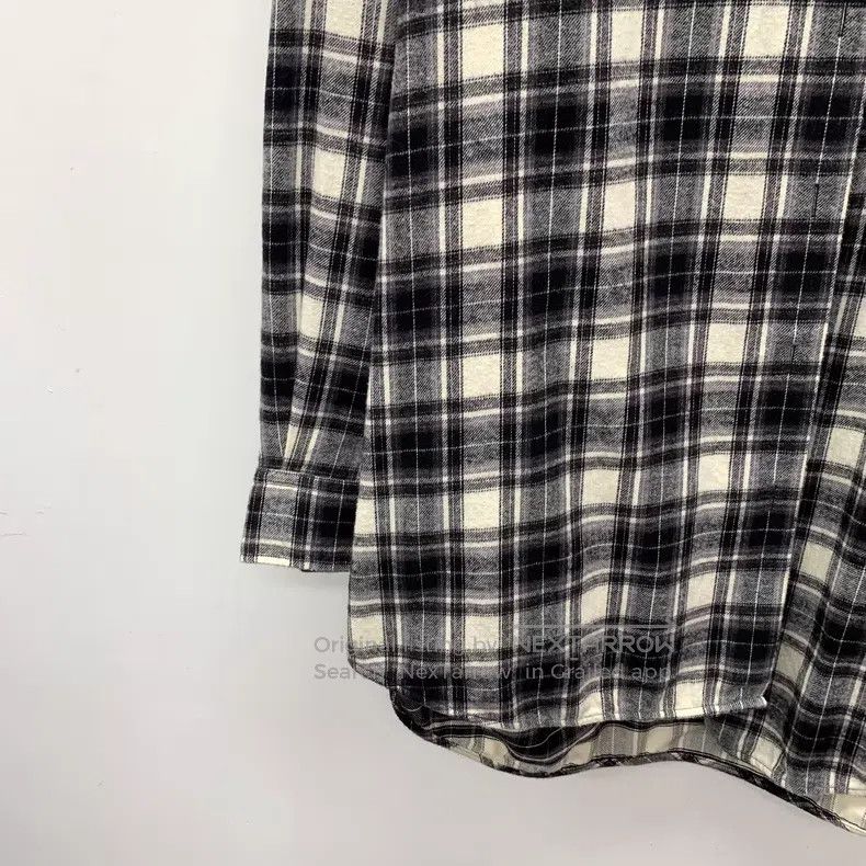 Balenciaga Balenciaga Black plaid cotton notch collar long sleeve shi Size XS / US 0-2 / IT 36-38 - 4 Thumbnail