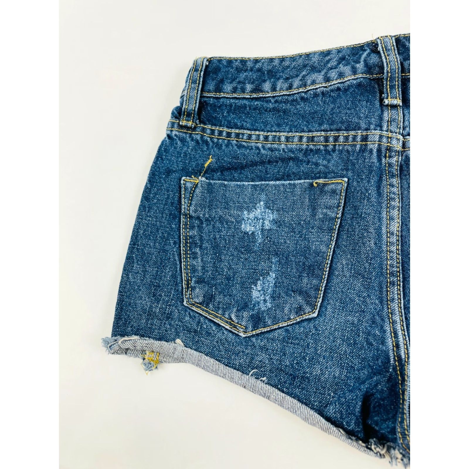 Mossimo Mossimo Shorts Women's 00/24 Blue Denim Distressed High Rise Cut-Off Short Size 26" / US 2 / IT 38 - 3 Thumbnail
