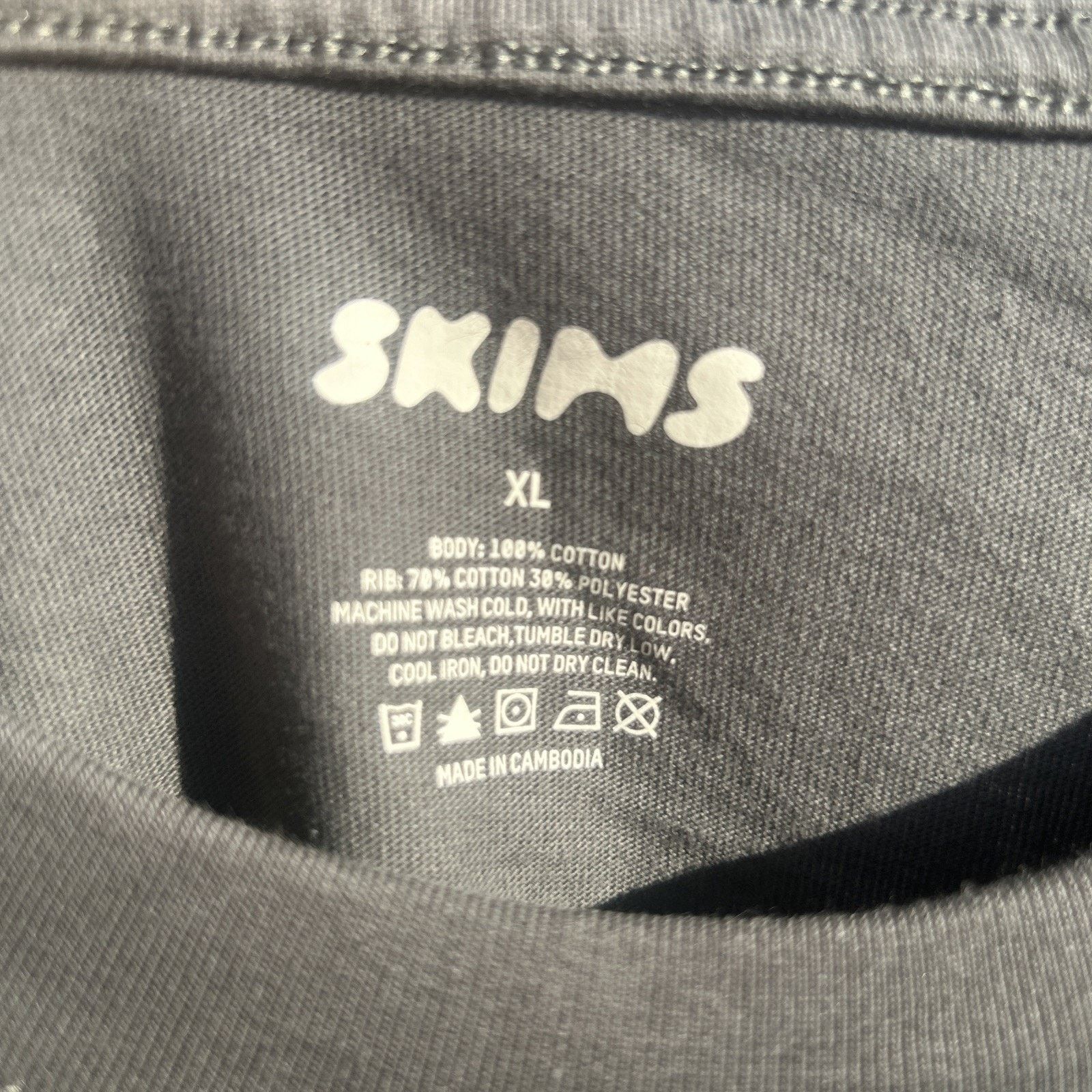 Gildan SKIMS T Shirt XL Heavyweight Cotton Mens Relaxed Long Sleeve Size US XL / EU 56 / 4 - 7 Thumbnail