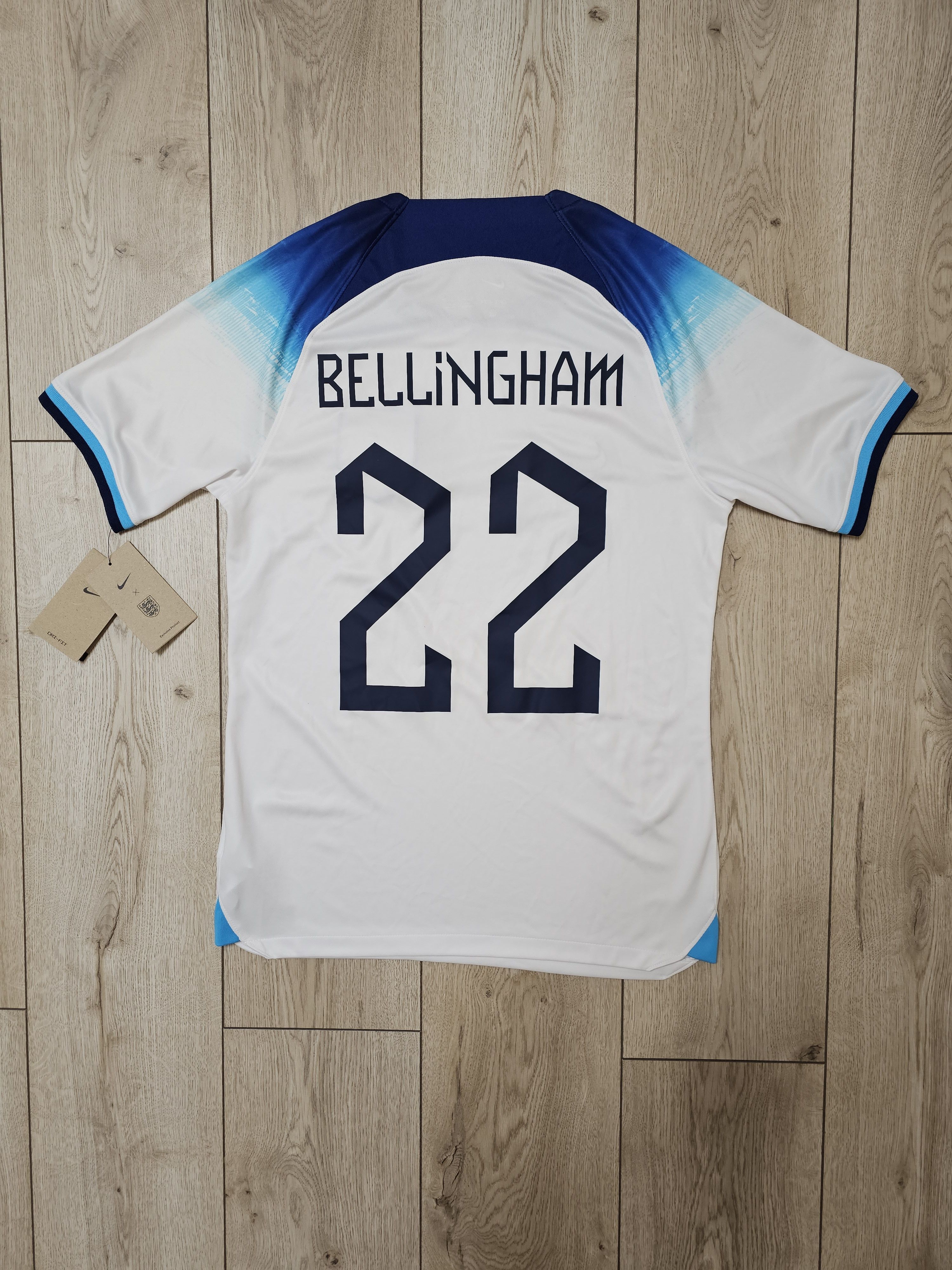 image of England 2022 2024 Bellingham Football Shirt Soccer Jersey in White, Men's (Size Small)