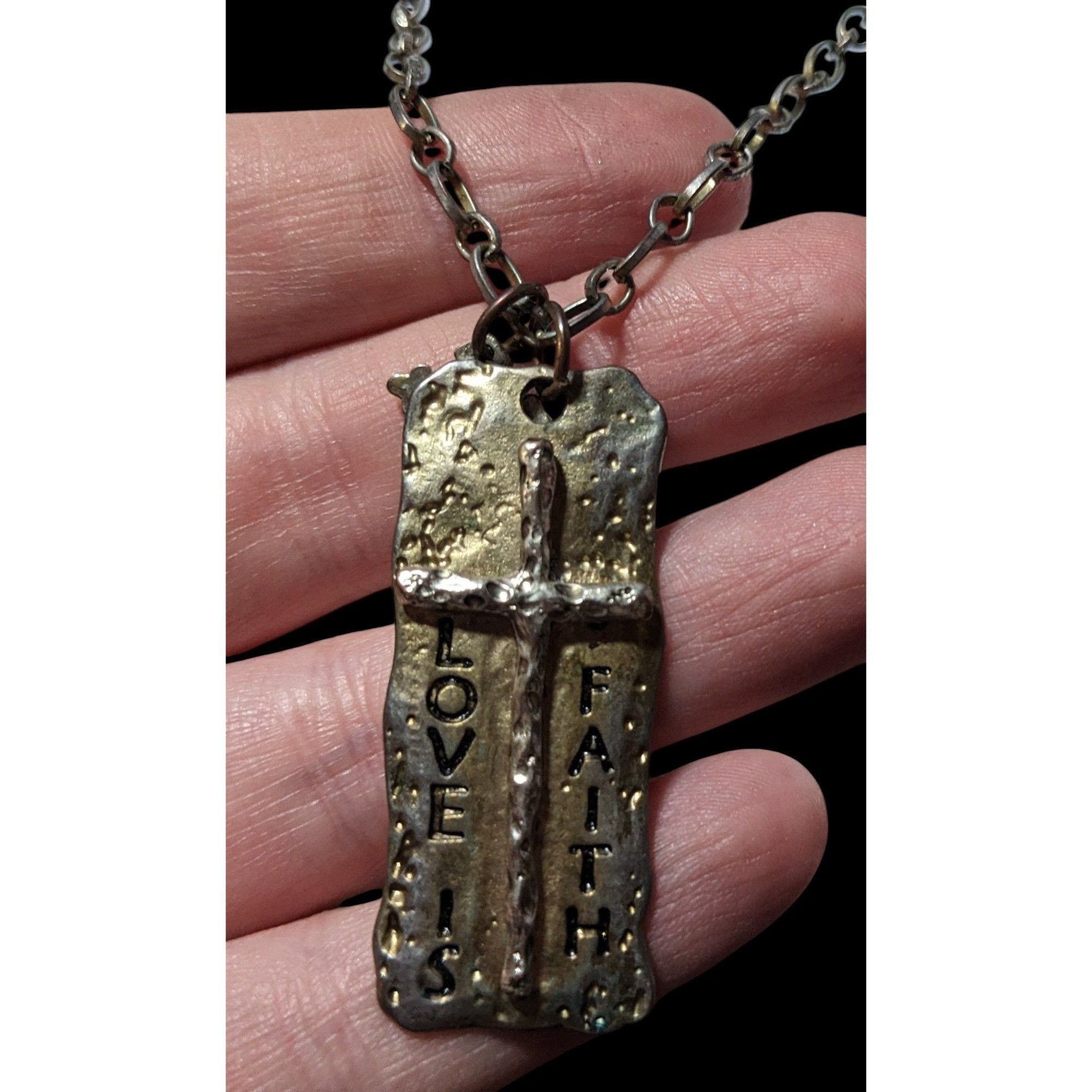 Other Love Is Faith Hammered Brutalist Pendant Necklace Size ONE SIZE - 9 Thumbnail