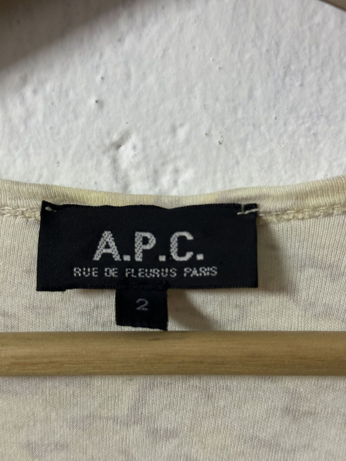 A.P.C. A.P.C Abstract Printed Size 2 T-Shirt Size US M / EU 48-50 / 2 - 6 Thumbnail
