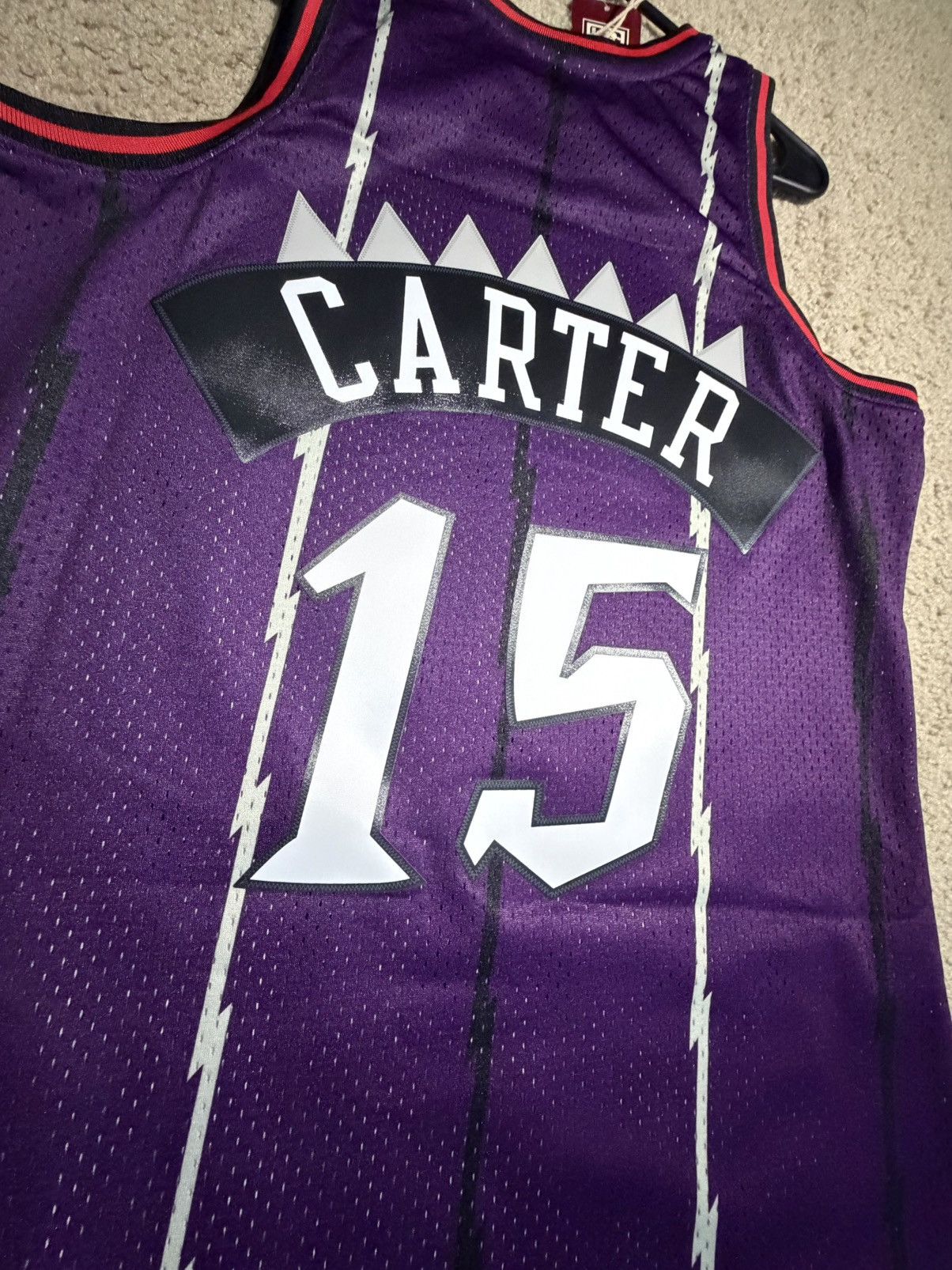 Mitchell & Ness Mitchell & Ness Vince Carter Toronto Raptors Swingman Jersey Size US M / EU 48-50 / 2 - 8 Thumbnail