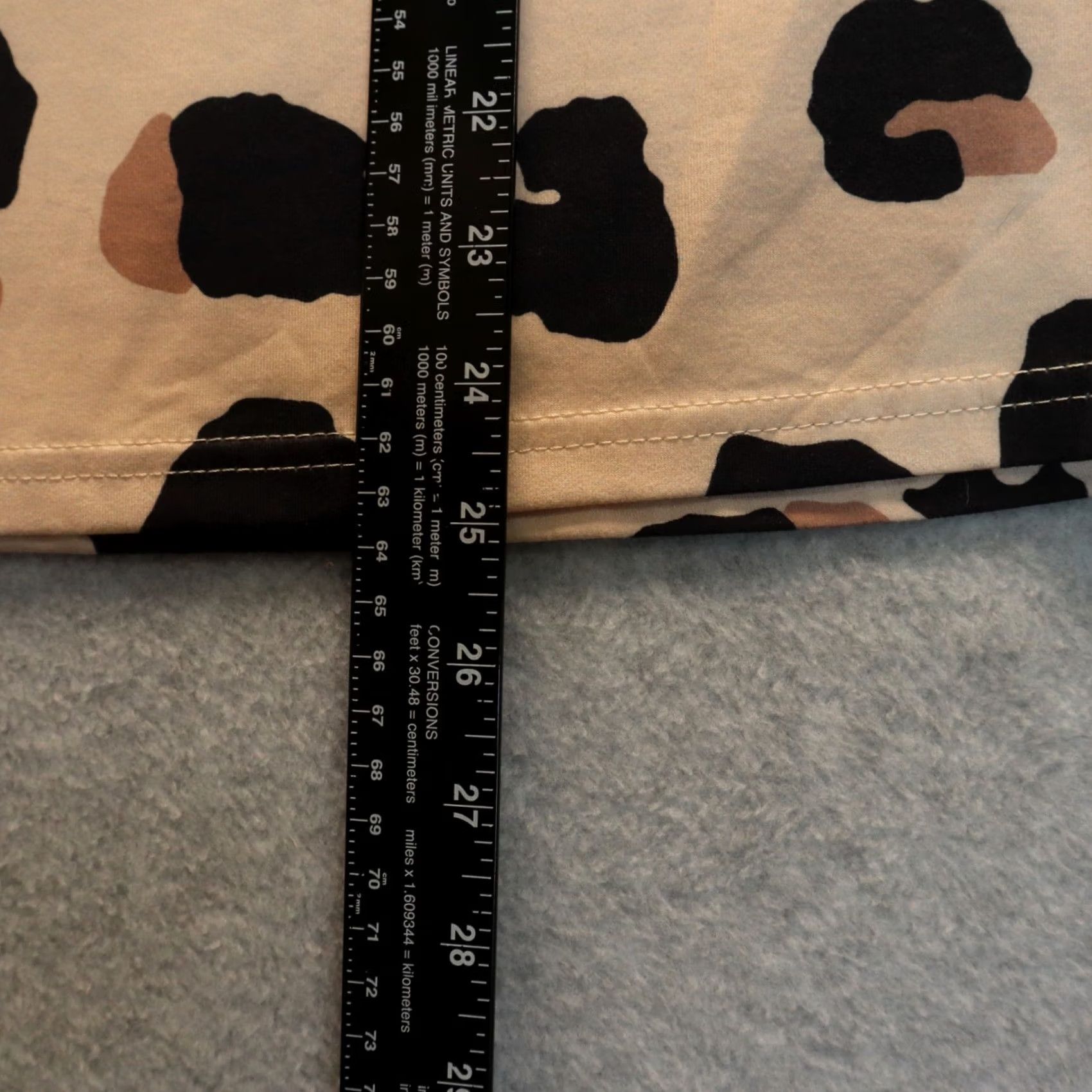 Cougar Refines a product title to maximize search visibility and accuracy. Size L / US 10 / IT 46 - 4 Thumbnail