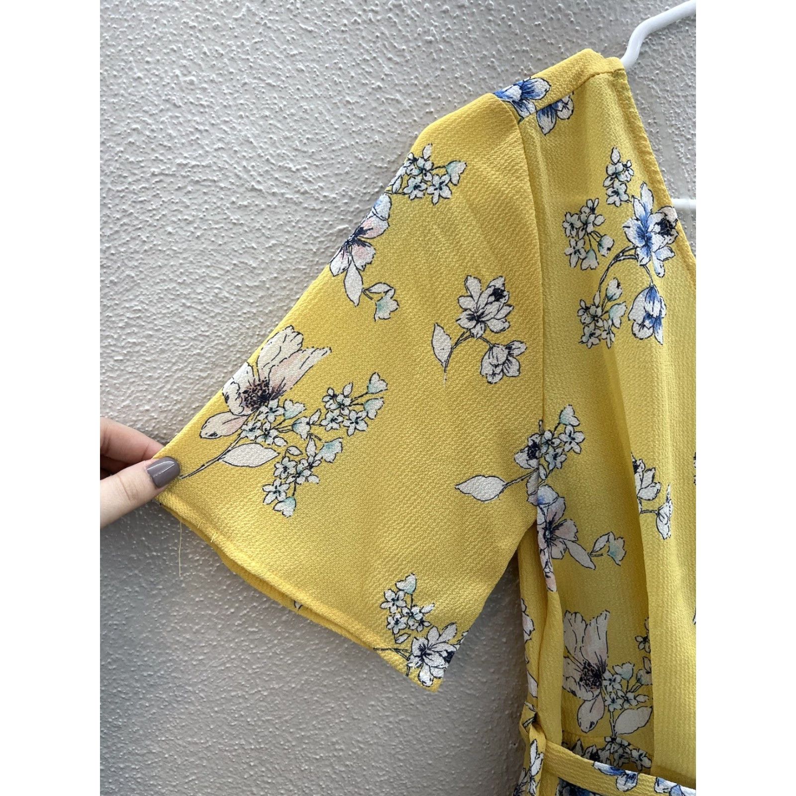 Vintage Trixxi Romper Short Sleeve Floral V-Neck Yellow Blue XS Women Size 26" / US 2 / IT 38 - 3 Thumbnail