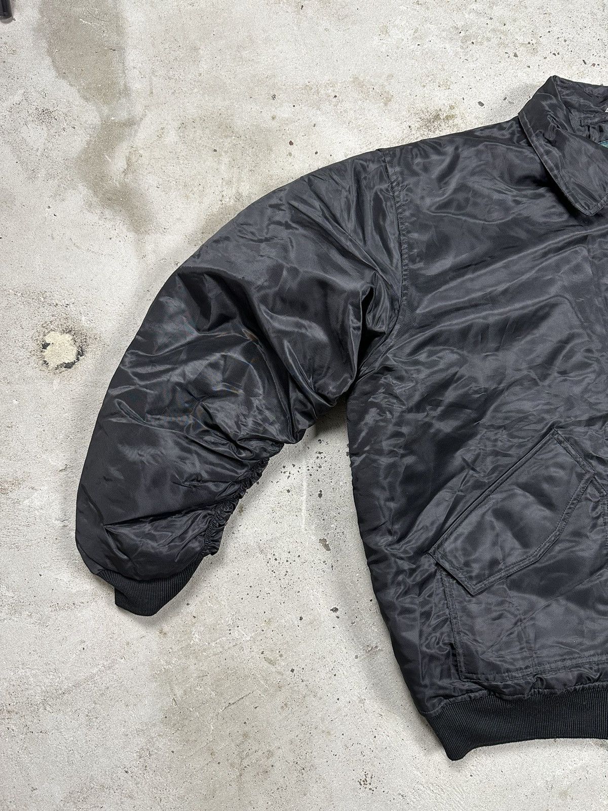 Vintage ‼️ Vintage 90s Black Boxy Bomber Jacket Nylon Rare Size US XL / EU 56 / 4 - 5 Thumbnail