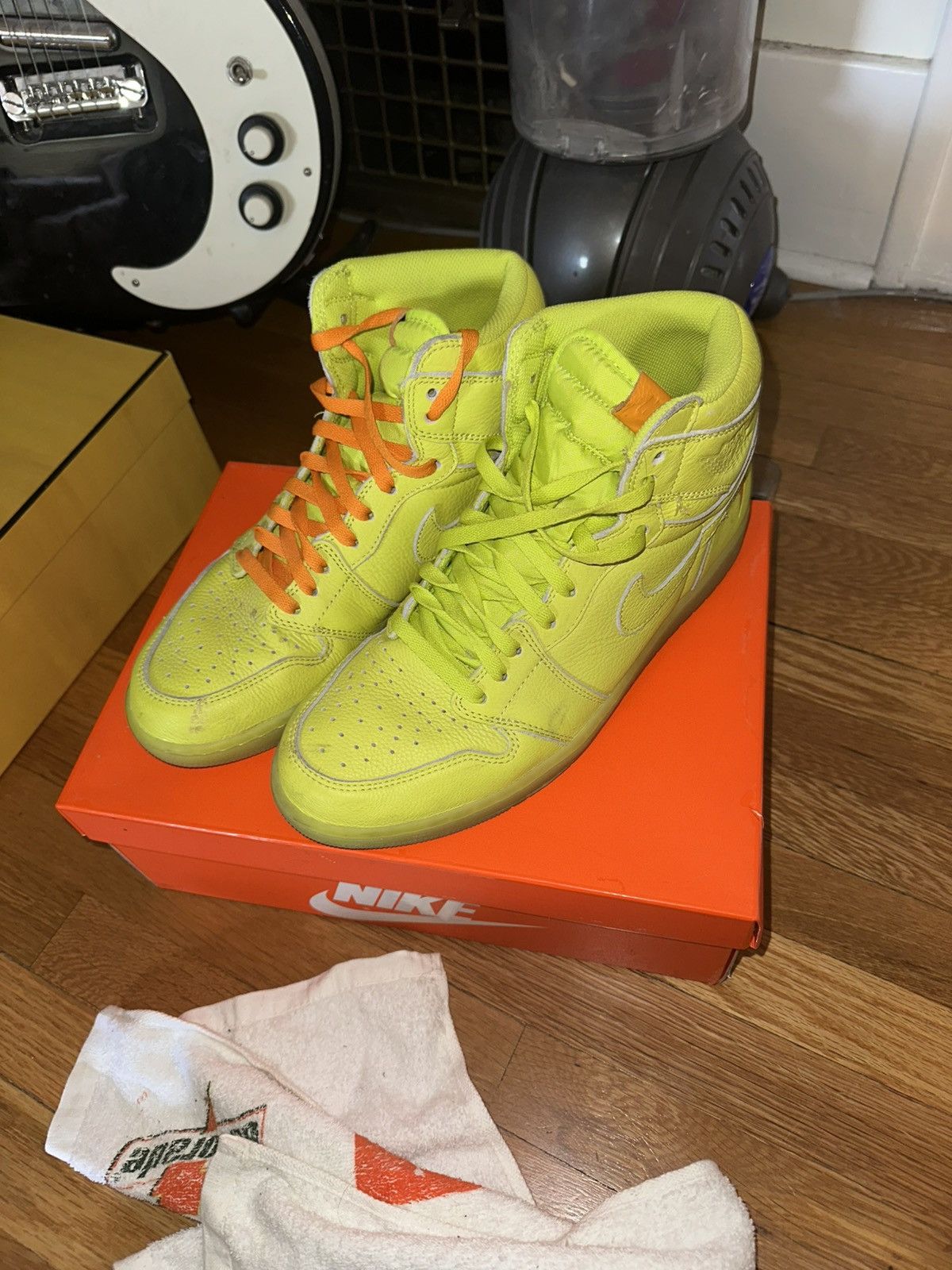 Jordan Brand Air Jordan 1 retro high og g8rd ‘cyber’ GATORADE Size US 10.5 / EU 43-44 - 1 Thumbnail