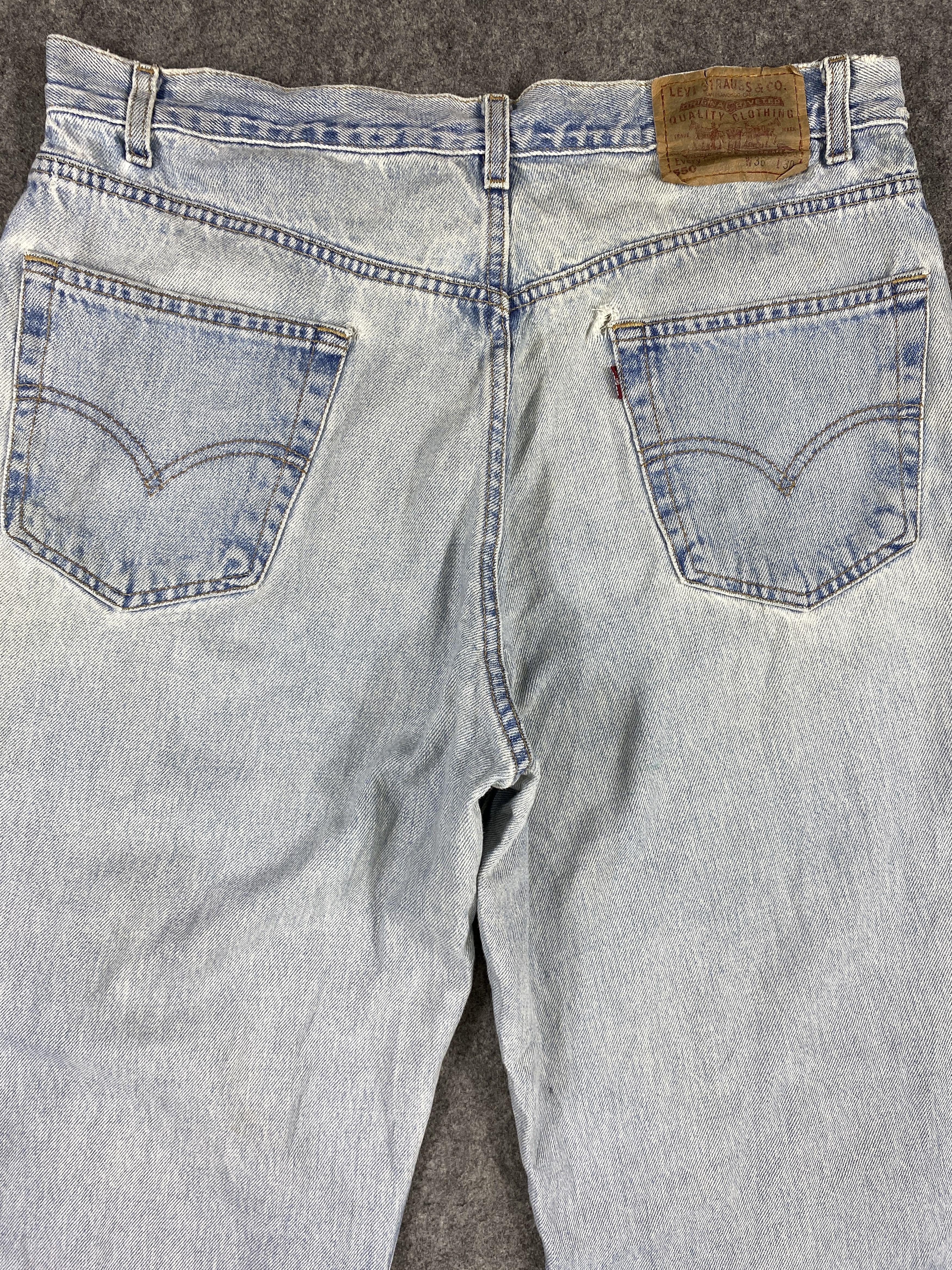 Levi's Light Blue Wash Vintage Levi's 550 35x29.5 Denim -SJ094 Size US 35 - 4 Thumbnail