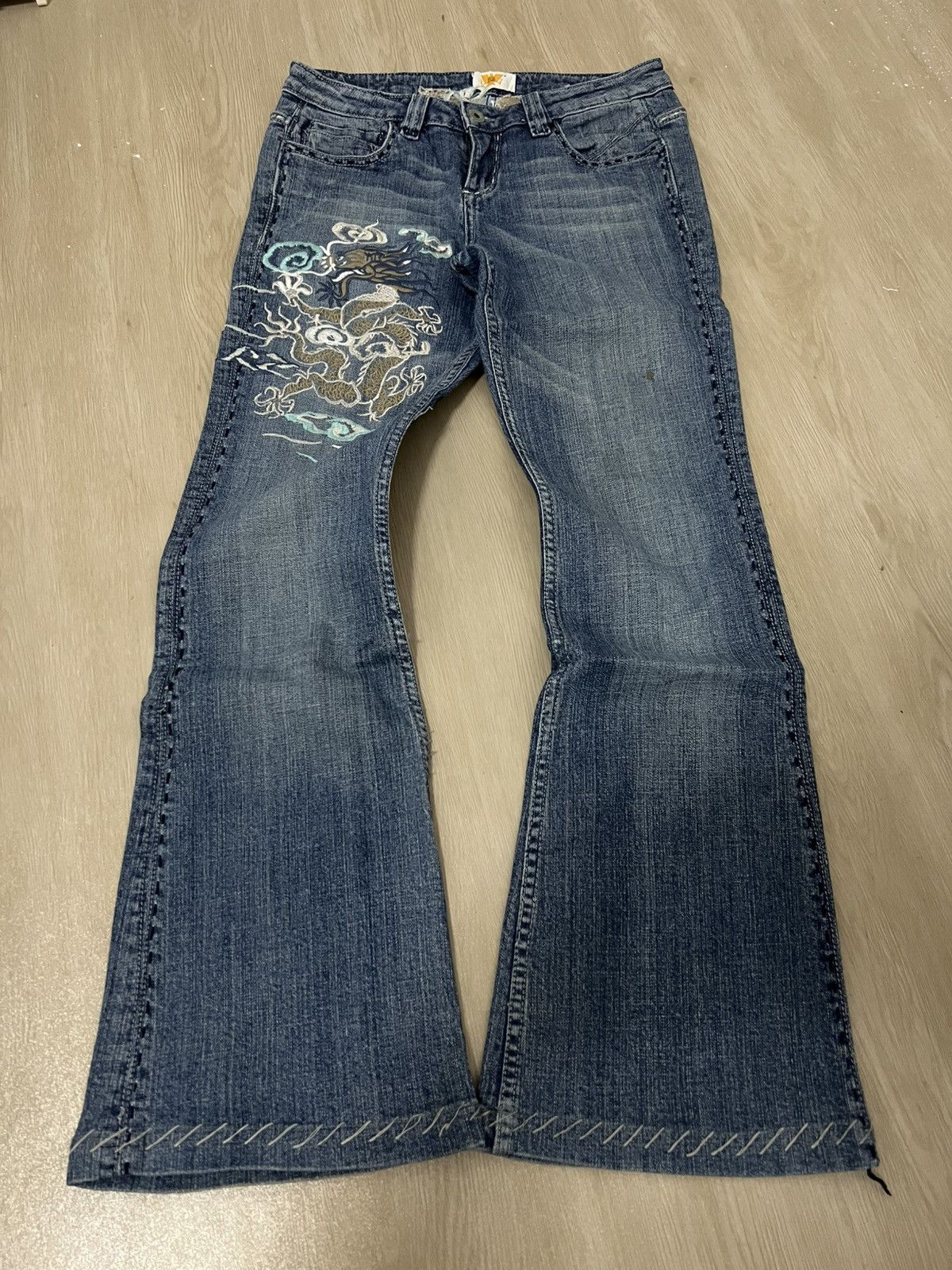 Japanese Brand Ifsixwasnine Style Vintage Antik Dragon Flared Jeans Size US 30 / EU 46 - 1 Thumbnail