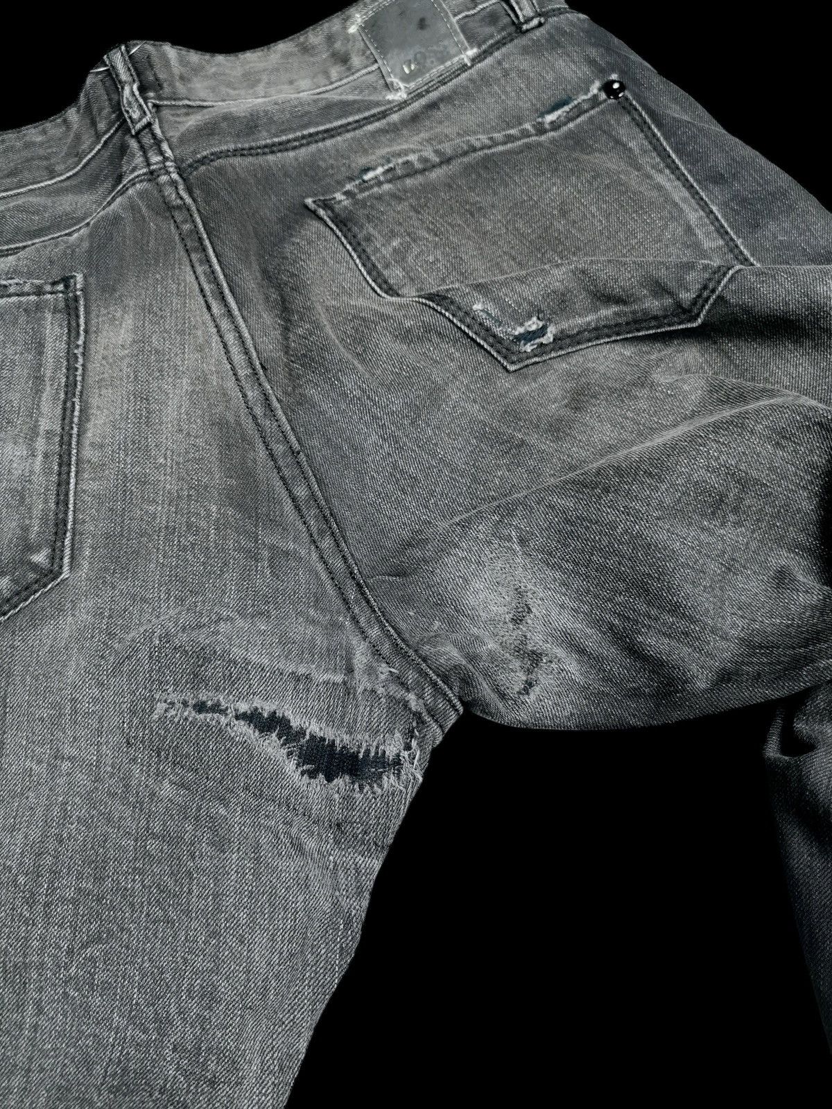 Hugo Boss Vintage Hugo Boss Tapered Fit Jeans Size 34 (Made in Italy) Size US 34 / EU 50 - 6 Thumbnail