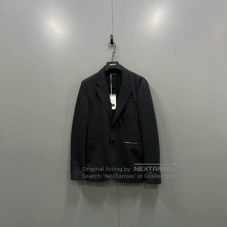 Givenchy Givenchy Size44 Black suit Size US M / EU 48-50 / 2 - 1 Thumbnail