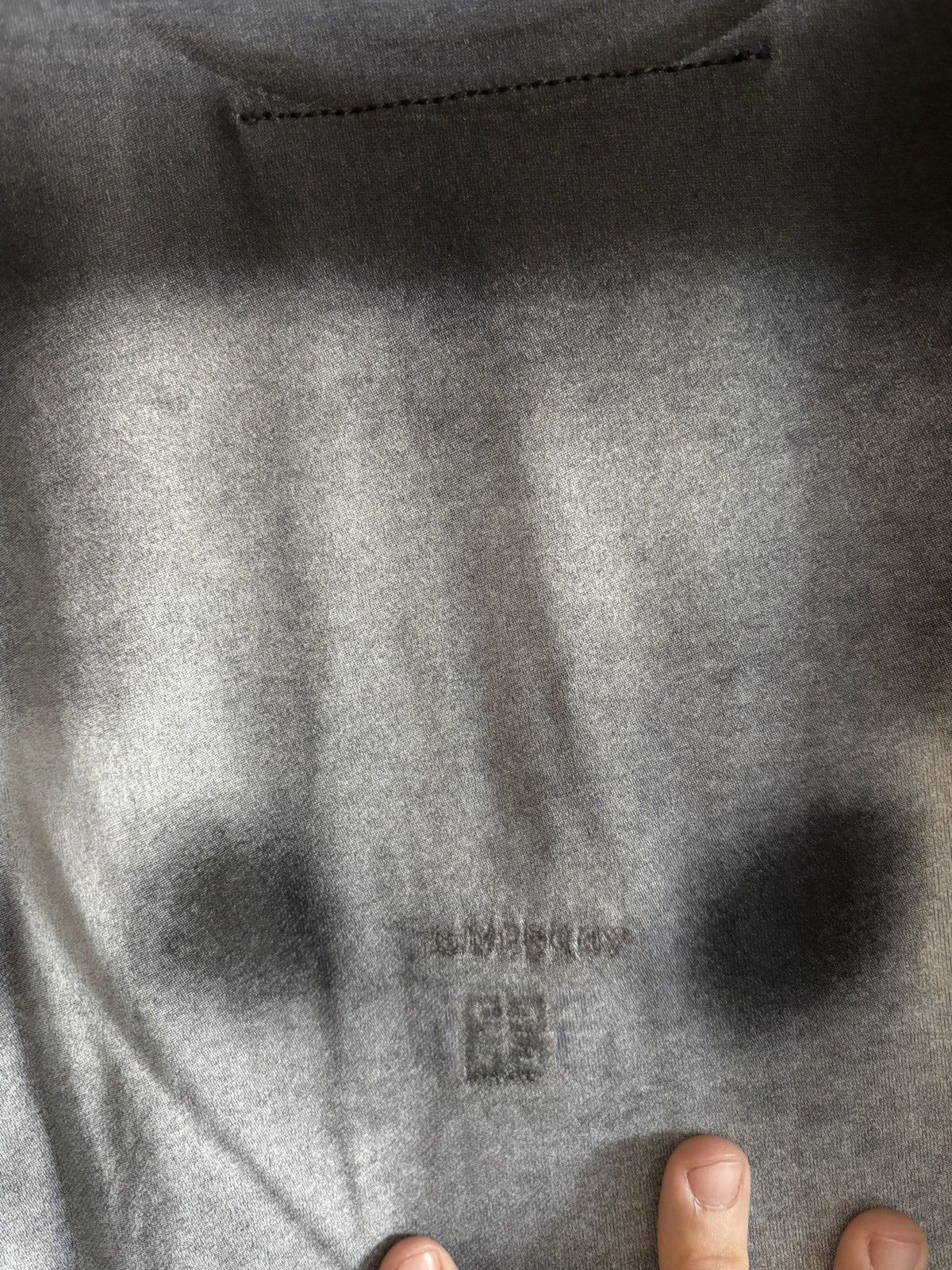 Givenchy GIVENCHY CHITO T-SHIRT Size US XXL / EU 58 / 5 - 5 Thumbnail