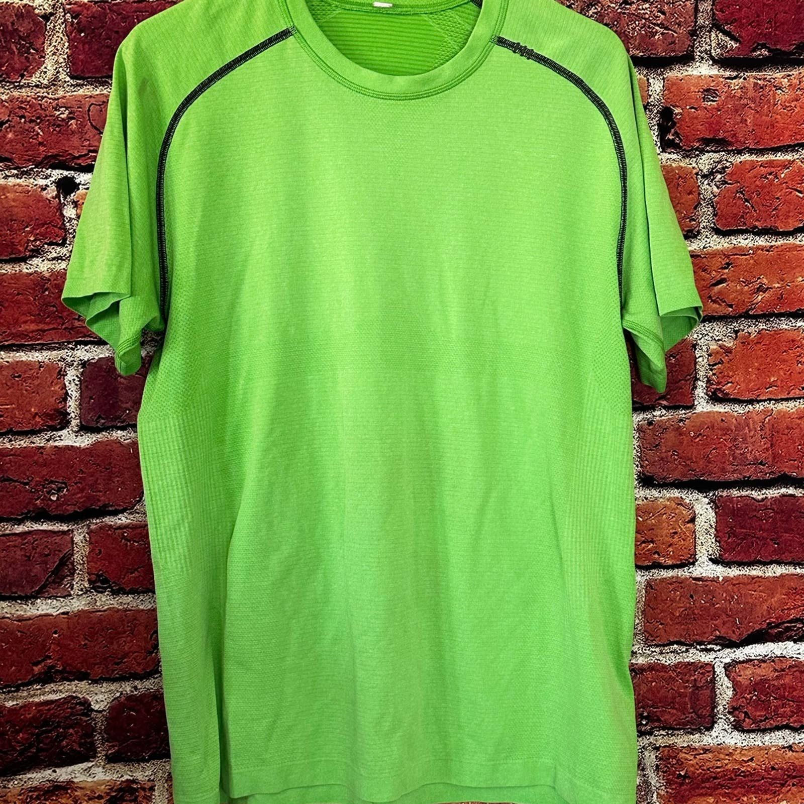 Lululemon Mens Lululemon Shirt size large Size US L / EU 52-54 / 3 - 2 Thumbnail