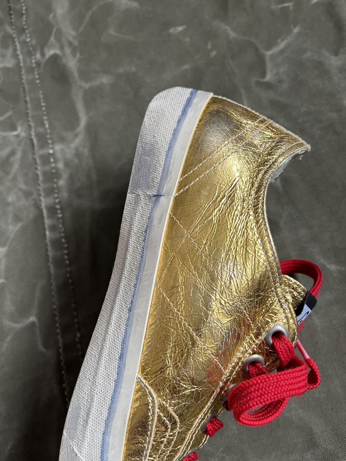 Golden Goose × Vintage GGDB Golden Goose Deluxe Brand V-star 2 Gold Low Sneakers Size US 7 / EU 40 - 12 Thumbnail