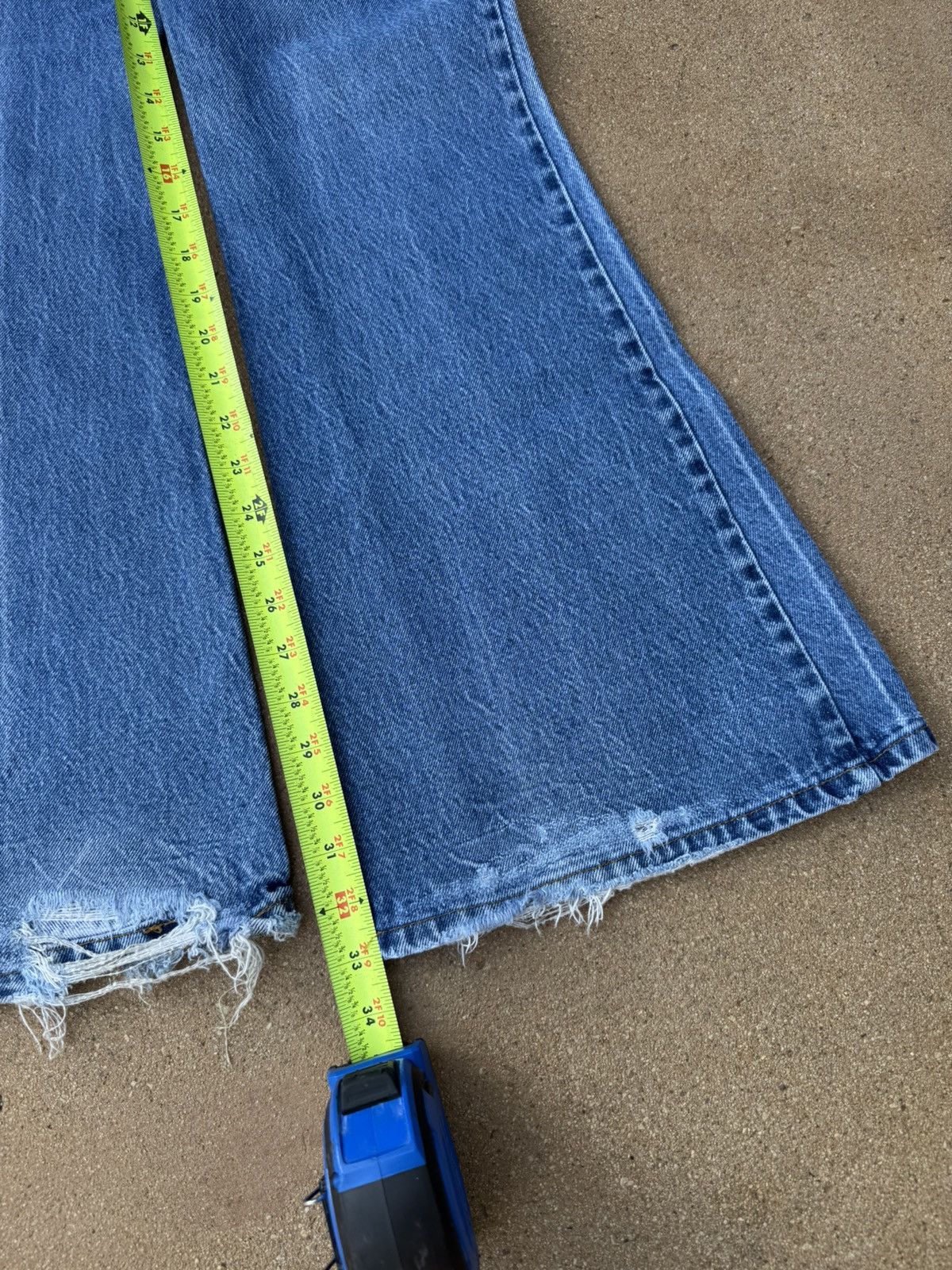 Levi's × Vintage Vtg 80’s Levi’s 684 Orange Tab Bellbottom Flare Jeans 29x33 Size US 29 - 10 Thumbnail