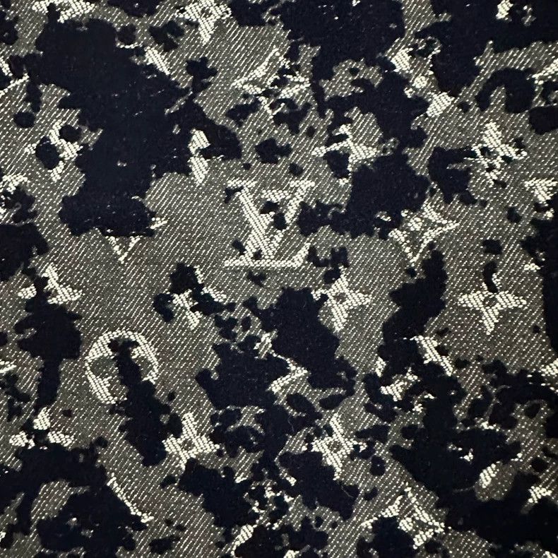 Louis Vuitton LOUIS VUITTON Black print full print printed print printed Size US 29 - 5 Thumbnail