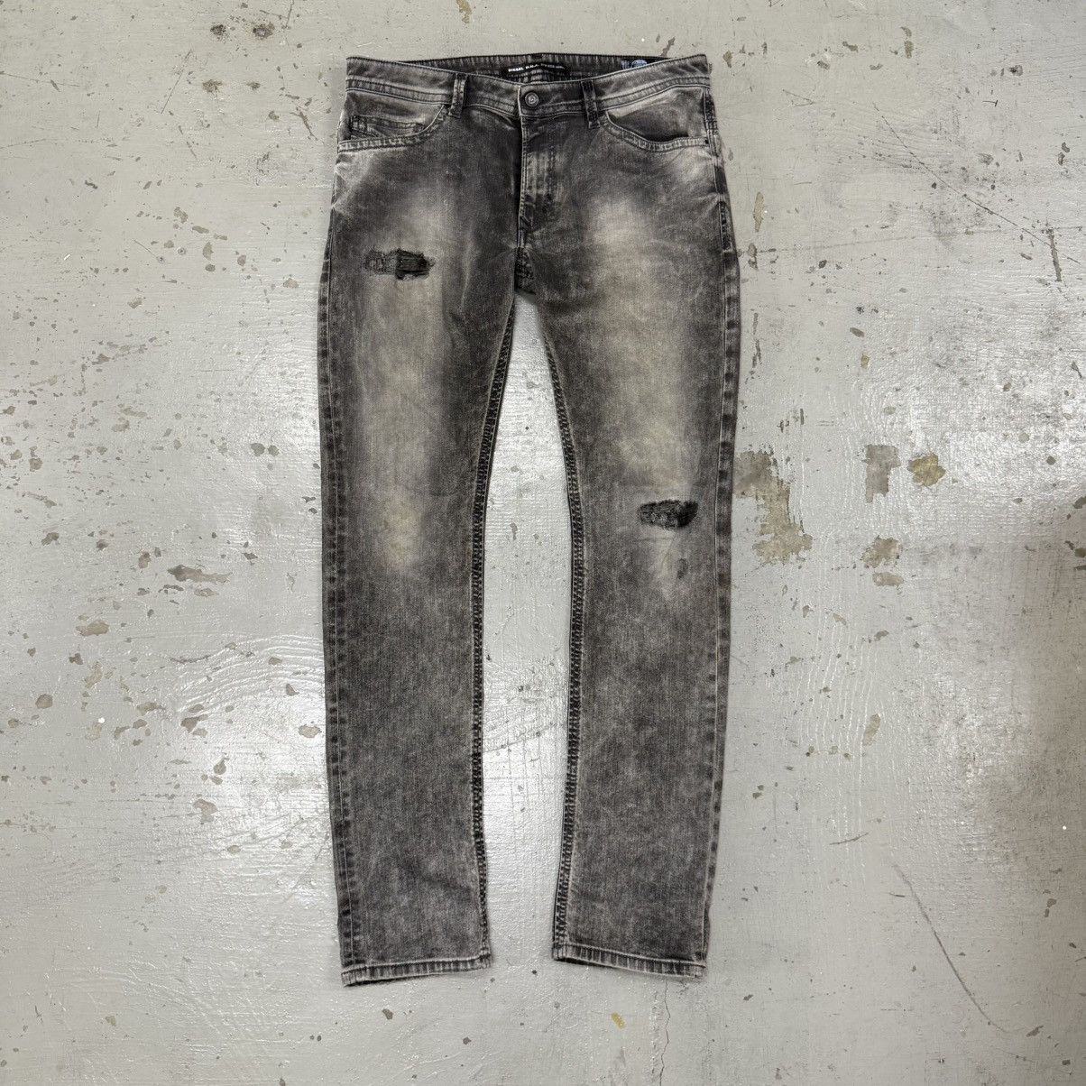 Diesel Diesel DNA FW2016 Thavar Jeans Distressed Denim Riot Punk Size US 34 / EU 50 - 1 Thumbnail