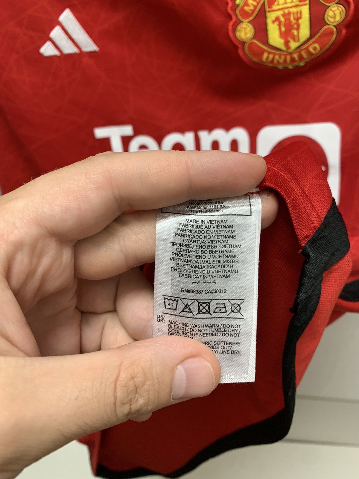 Adidas Manchester United adidas soccer jersey 2023/24 L sz Size US L / EU 52-54 / 3 - 4 Thumbnail