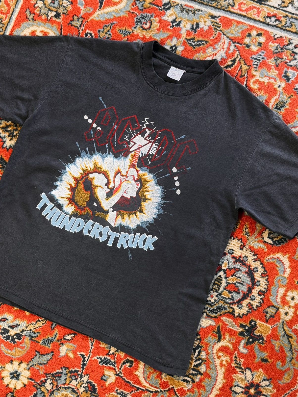 AC/DC × Band Tees × Vintage 90s Vintage ACDC Thunderstruck Faded Rock Tee T-Shirt Size US L / EU 52-54 / 3 - 6 Thumbnail