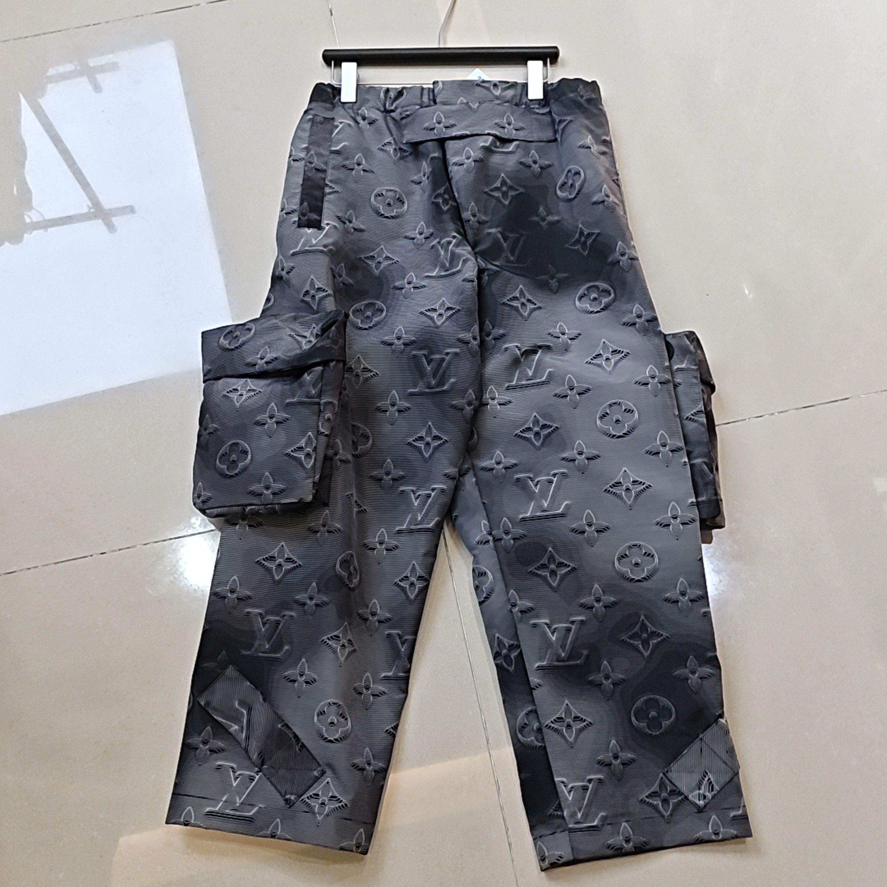 Louis Vuitton × Virgil Abloh Louis Vuitton 2054 Virgil 3D Monogram 