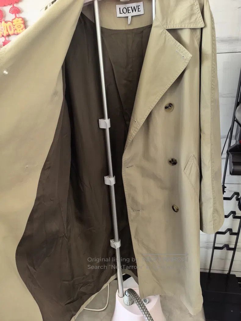 Loewe Loewe Beige mid-length trench coat, with a prominent logo Size US M / EU 48-50 / 2 - 9 Thumbnail