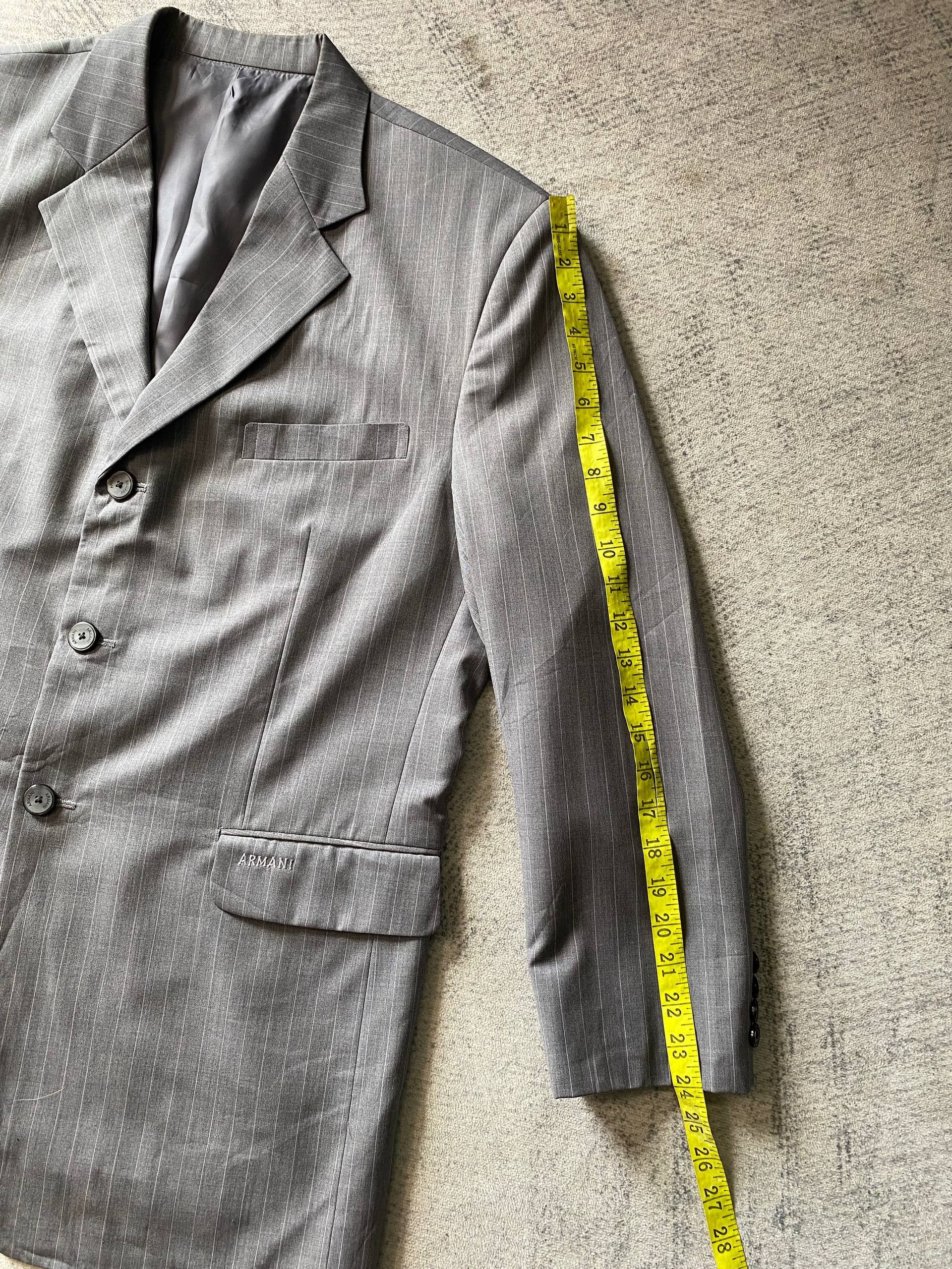 Giorgio Armani Giorgio Armani Pinstripe Blazer Made in Italy Size 46R - 8 Thumbnail