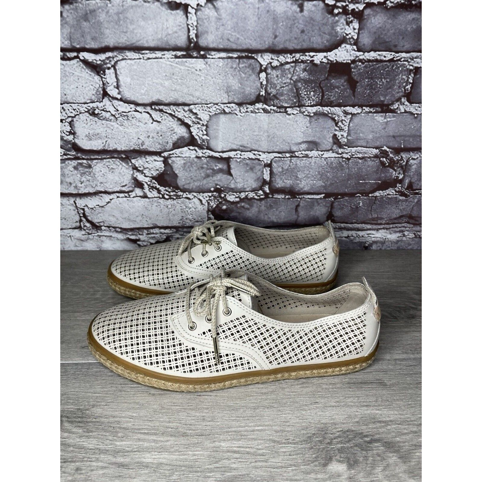 Cole Haan Cole Haan Ivory Leather Perforated Espadrilles Comfort Shoes Size US 8.5 / IT 38.5 - 18 Thumbnail