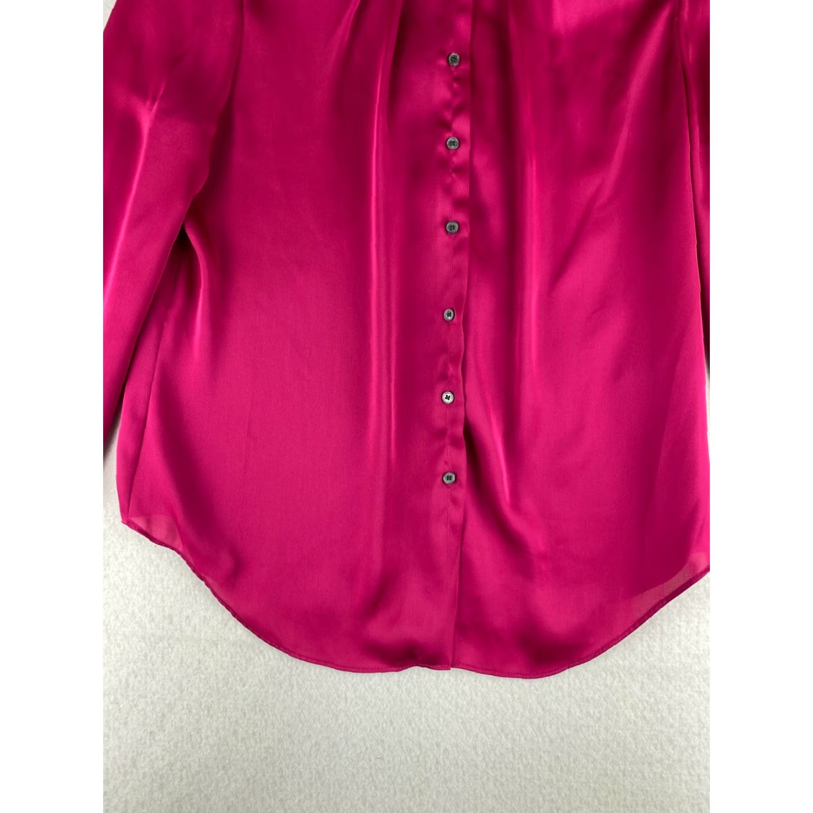 Vince Camuto Vince Camuto Blouse Womens L Peter Pan Collar Long Sleeve Button Up Pink, Polyester, Regular, Solid, Modern, Part of Women’s Apparel Size L / US 10 / IT 46 - 4 Thumbnail