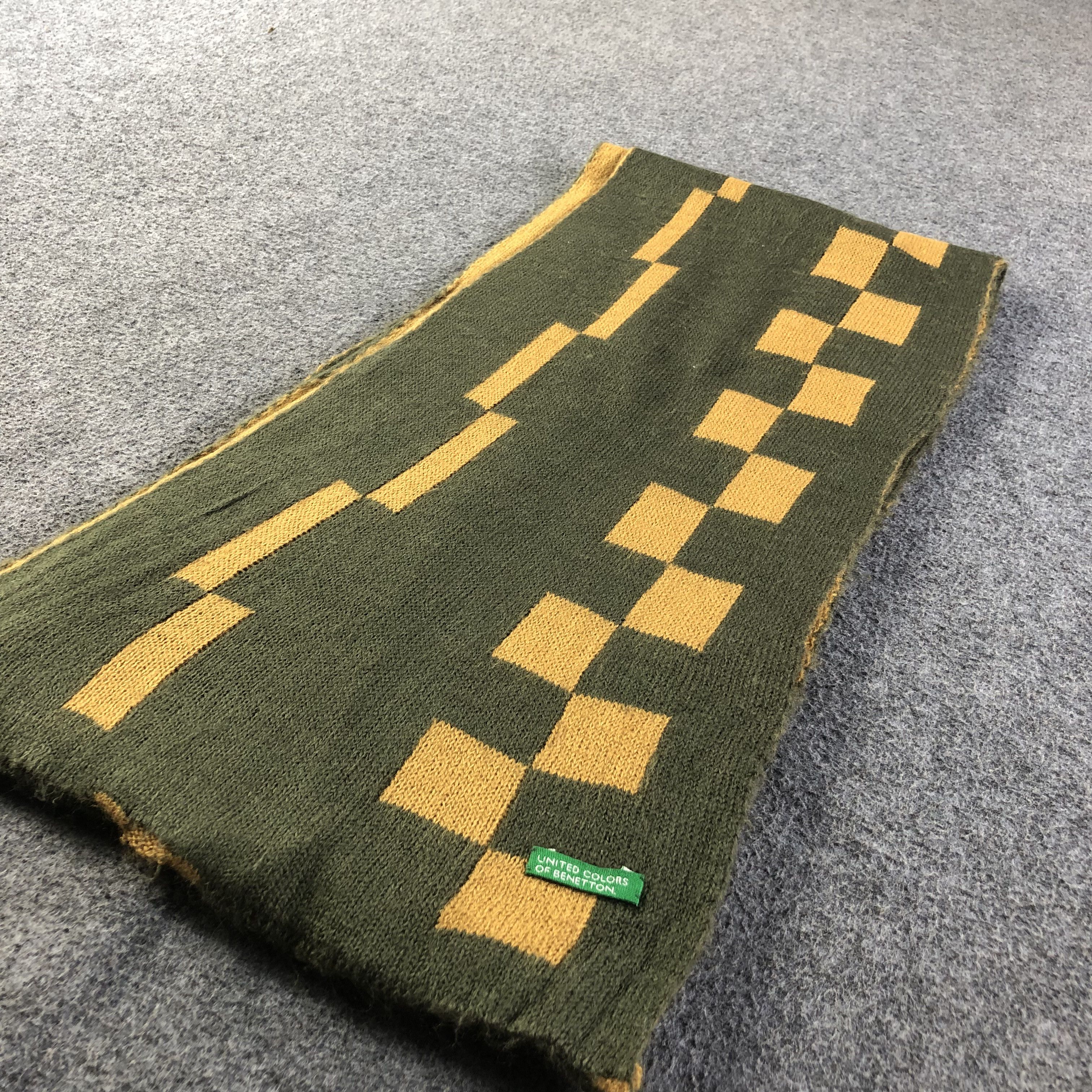 United Colors Of Benetton United Colors Of Benetton Wool Scarf Muffler V1848 Size ONE SIZE - 3 Thumbnail