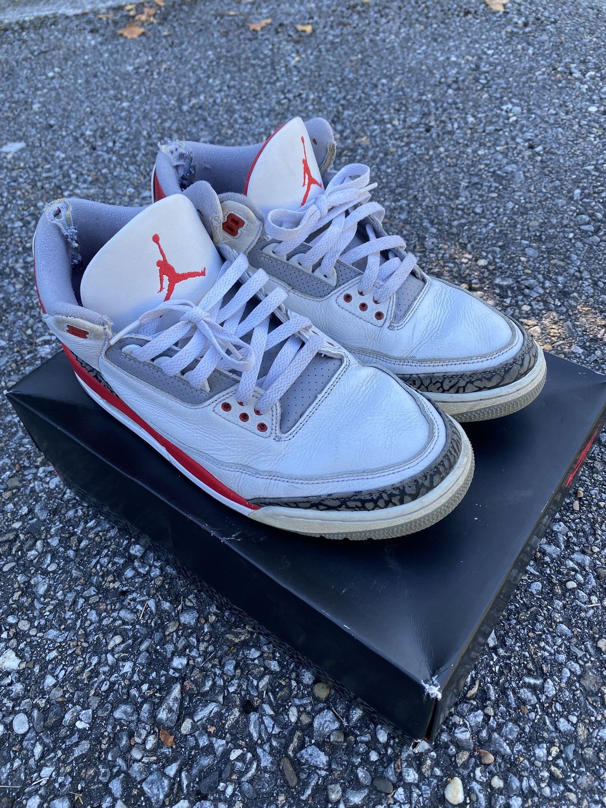 Jordan Brand Jordan 3 Fire Red, 45, streetwear, vintage, y2k Size US 11 / EU 44 - 17 Thumbnail