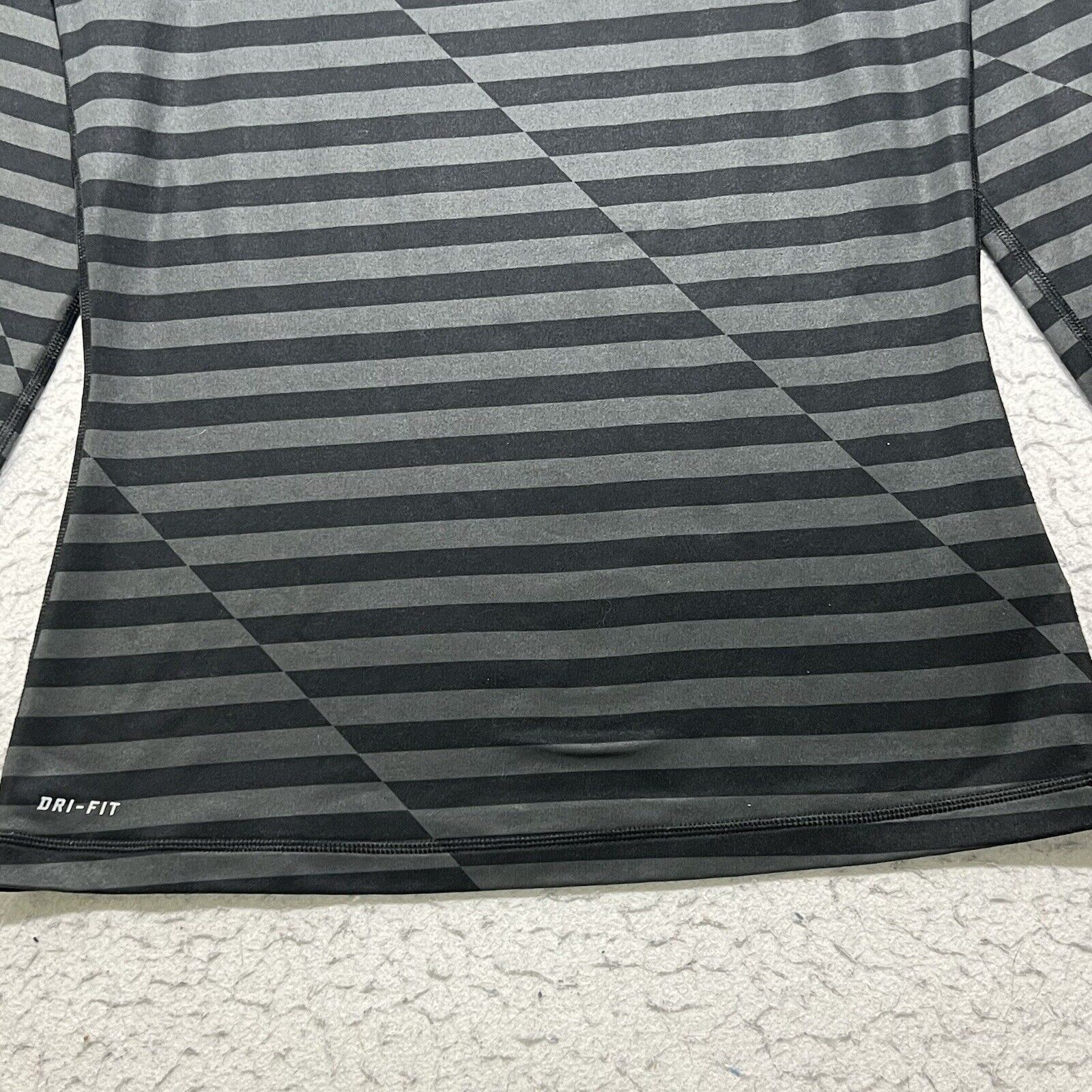 Nike Nike Pro Combat Hyperwarm Long Sleeve Athletic T Shirt Size M / US 6-8 / IT 42-44 - 7 Thumbnail