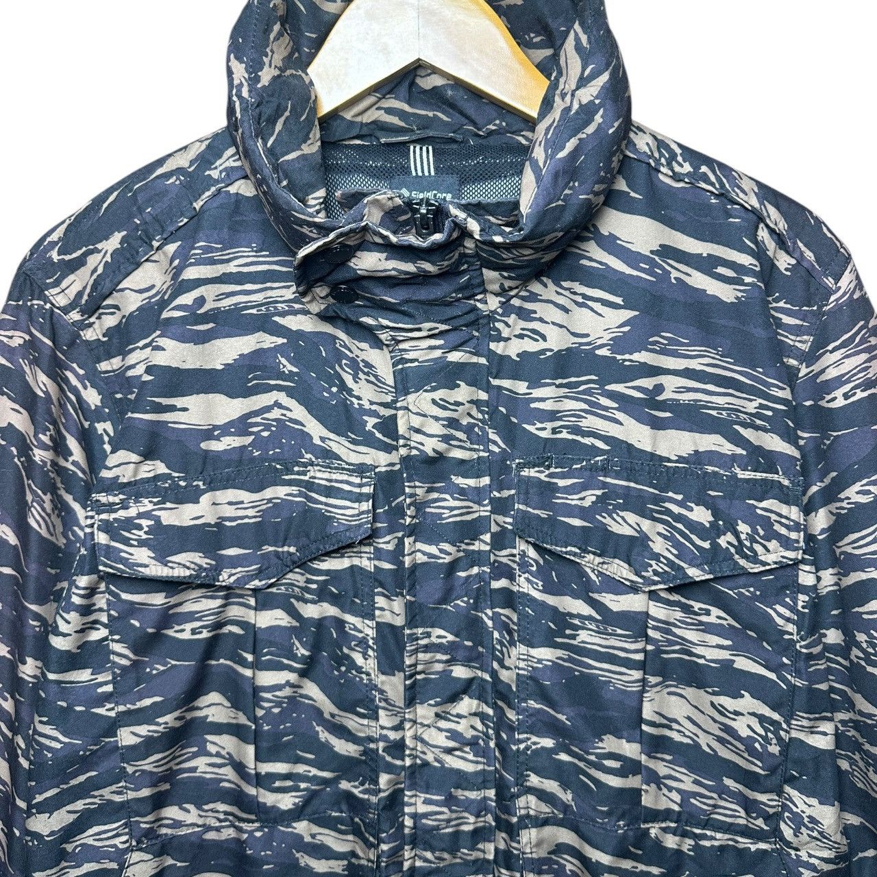 Japanese Brand Field Core Tiger Stripe Camo Jacket Size US L / EU 52-54 / 3 - 4 Thumbnail
