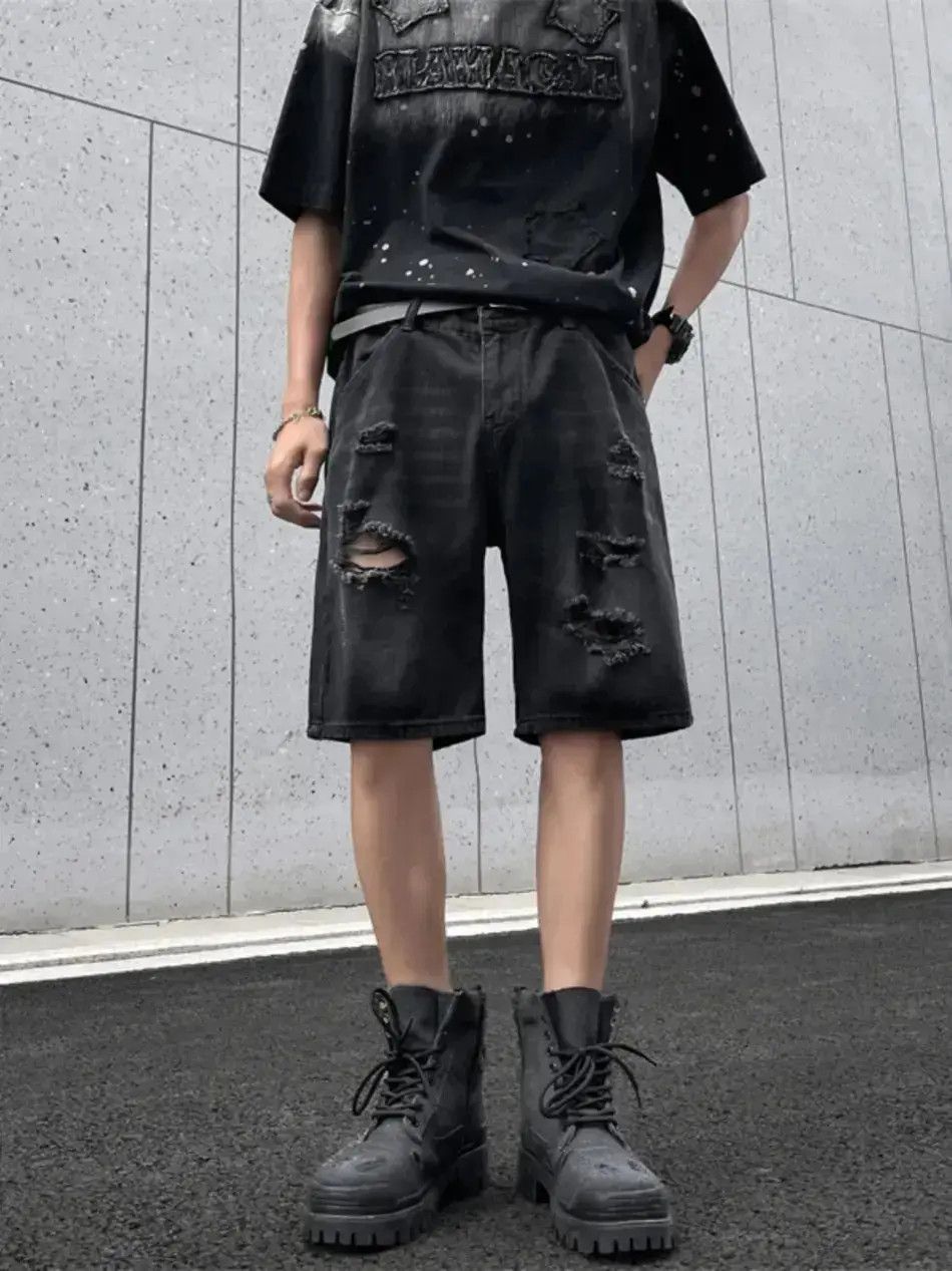 Japanese Brand Loose and versatile casual distressed denim shorts Size US 32 / EU 48 - 1 Thumbnail