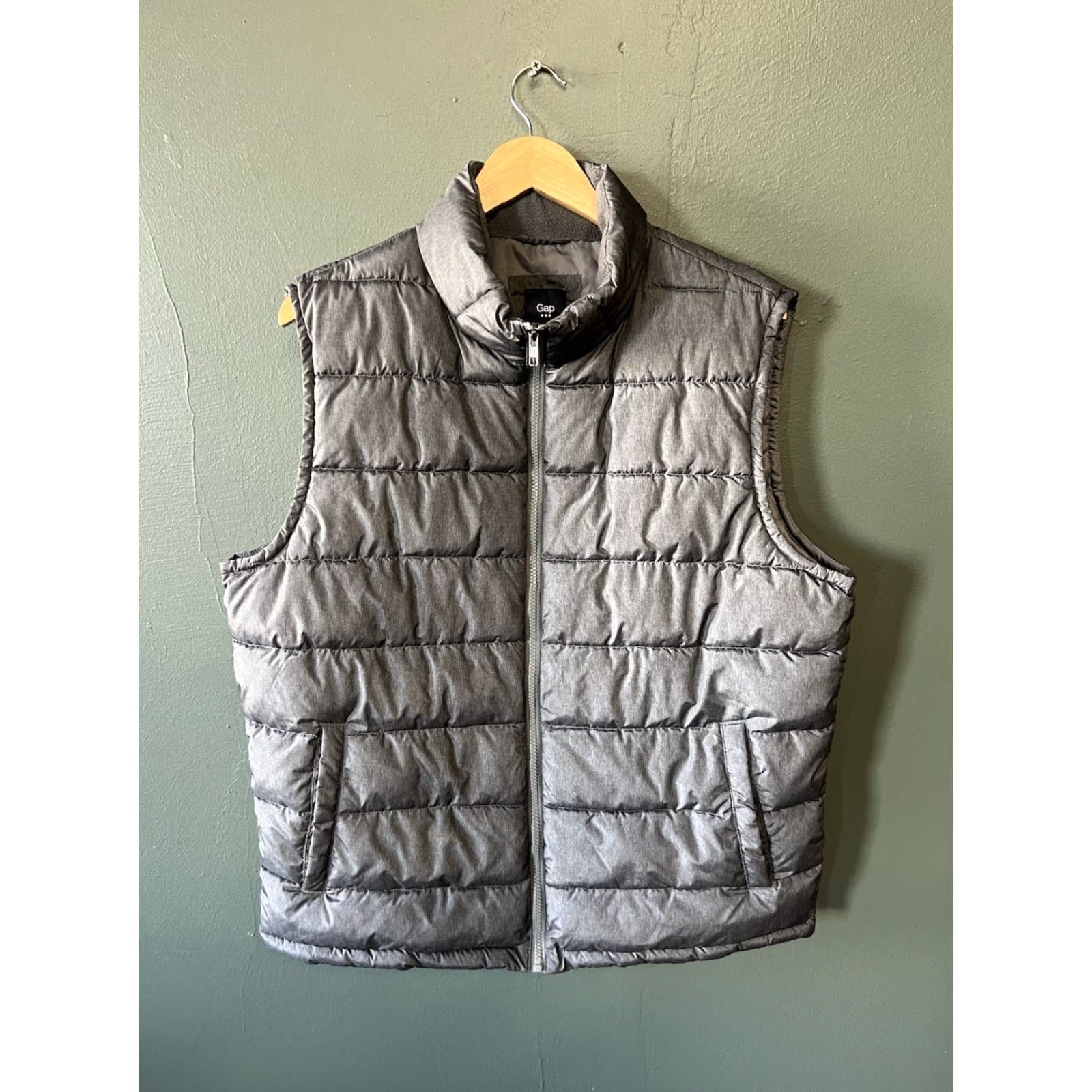 Gap Gap Vest Mens Gray Full Zip Quilted Puffer Sleeveless Size Large Size US L / EU 52-54 / 3 - 2 Thumbnail