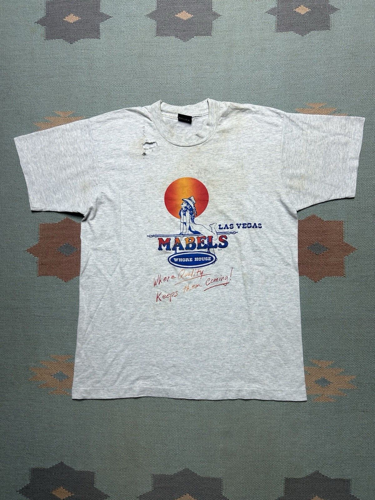 Vintage Vtg 80s t shirt Mabel’s whorehouse Las Vegas distressed larg Size US L / EU 52-54 / 3 - 1 Thumbnail