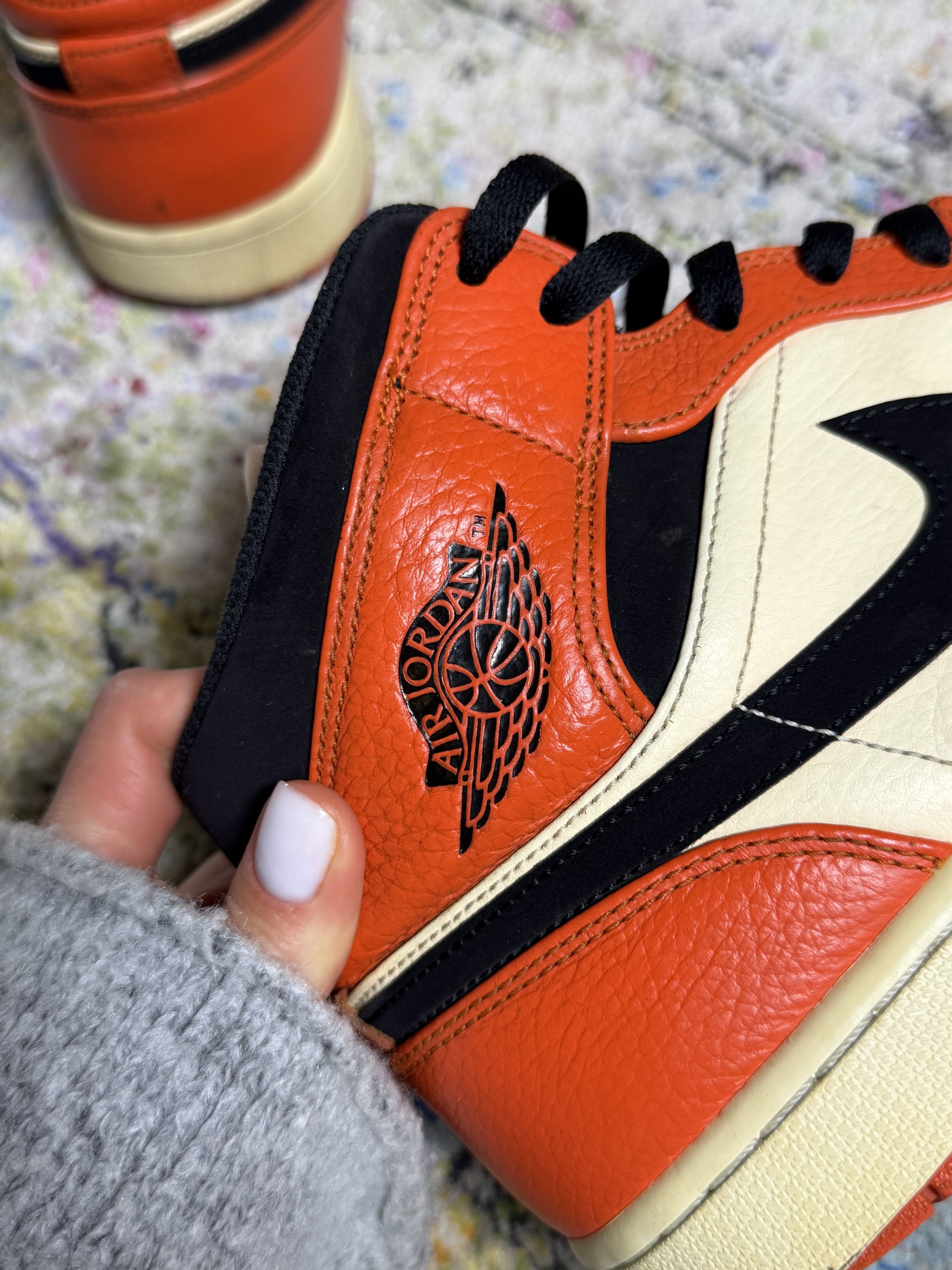 Jordan Brand Air Jordan 1 Mid SE "Team Orange" Sneakers Size US 11.5 / EU 44-45 - 8 Thumbnail