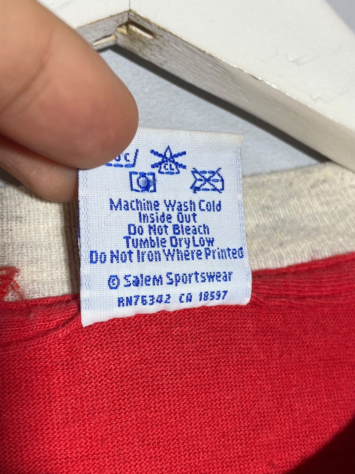 NBA Chicago Bulls Salem Sportswear T-Shirt VTG 90s NBA Logo Size US L / EU 52-54 / 3 - 16 Thumbnail