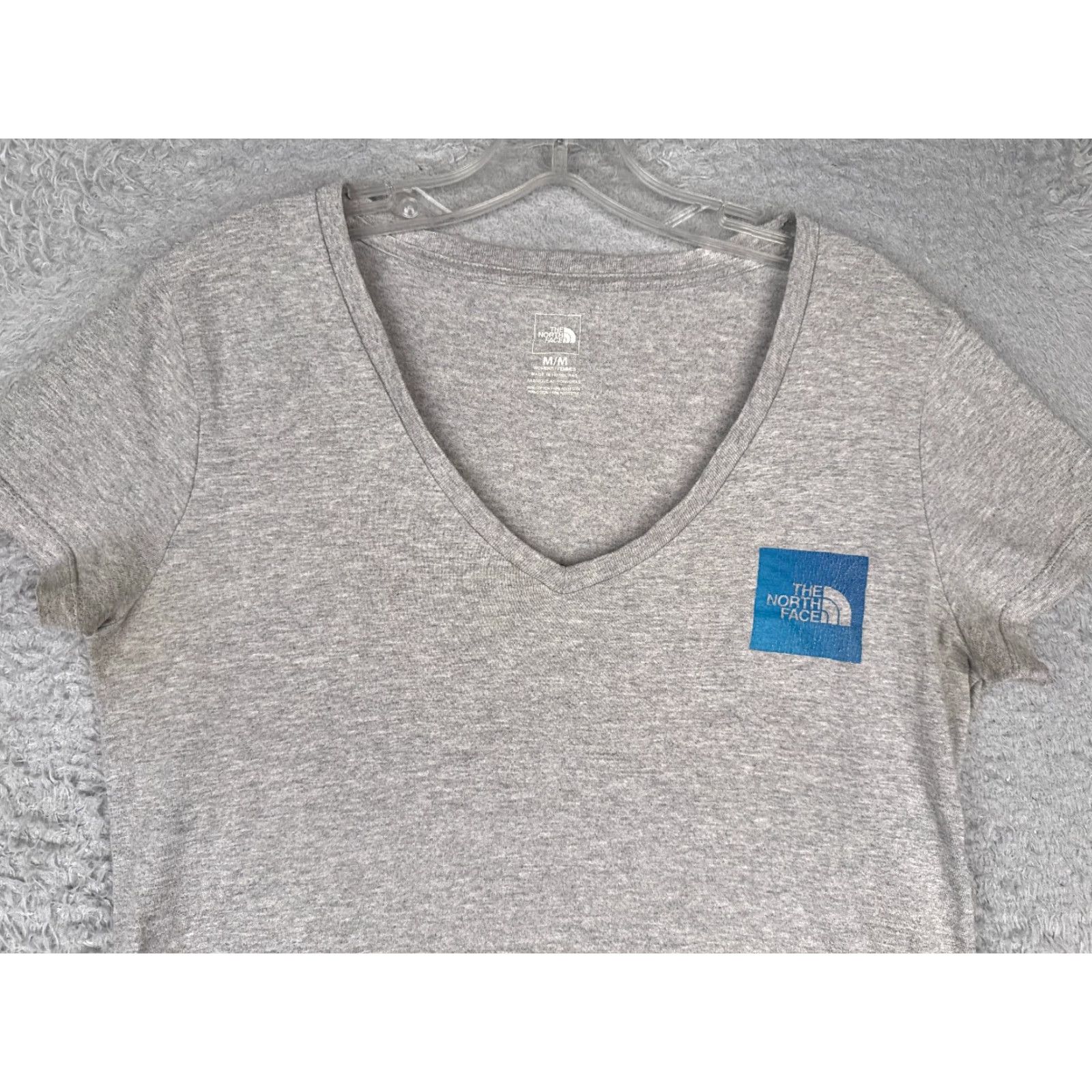 The North Face The North Face Shirt Women Medium Gray V-Neck Short Sleeve Cotton Blend Outdoor All Seasons Breathable READ Womens Size M / US 6-8 / IT 42-44 - 4 Thumbnail
