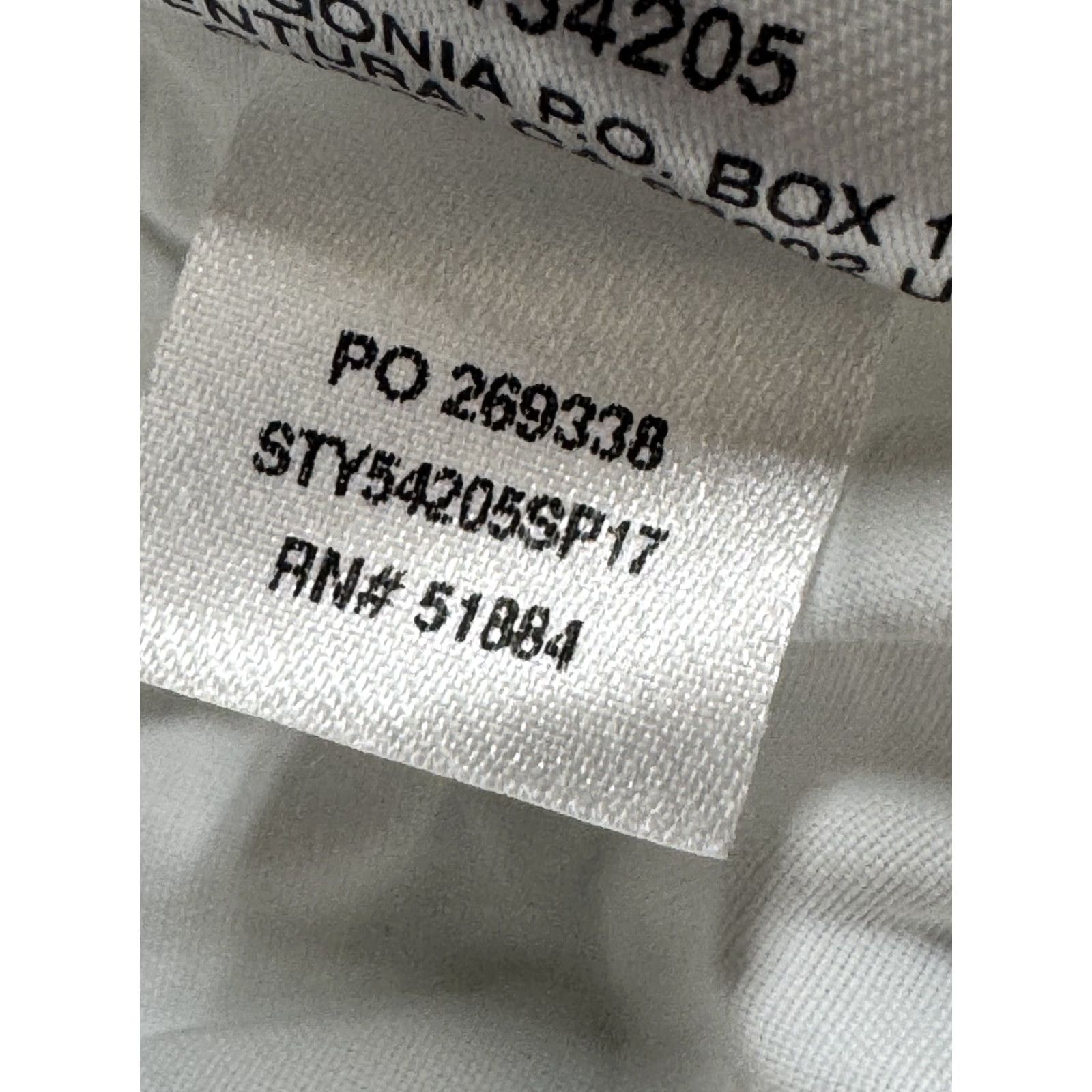 Patagonia Patagonia Shirt Women M Anchor Bay Outdoors Lightweight Vented Fishing White Nylon Button-Up Long Sleeve Collared Pocket 90s? Size M / US 6-8 / IT 42-44 - 5 Thumbnail