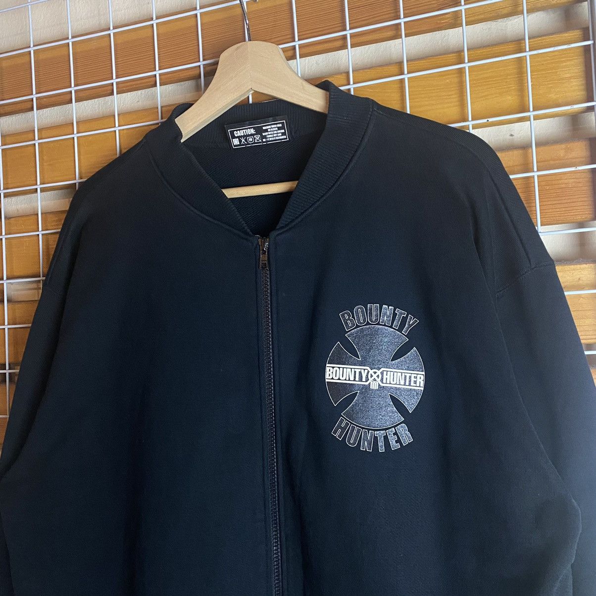 Bounty Hunter × Japanese Brand Rare!! Vintage Bounty Hunter SS02 Madness Sweaters Size US L / EU 52-54 / 3 - 9 Thumbnail