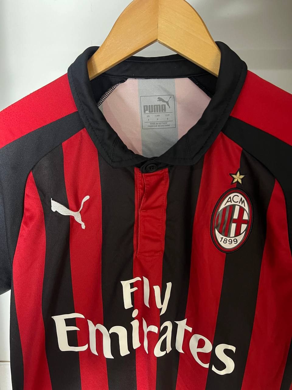 Puma VINTAGE PUMA FC MILAN INTER ITALY SOCCER JERSEY RETRO Y2K Size US S / EU 44-46 / 1 - 5 Thumbnail