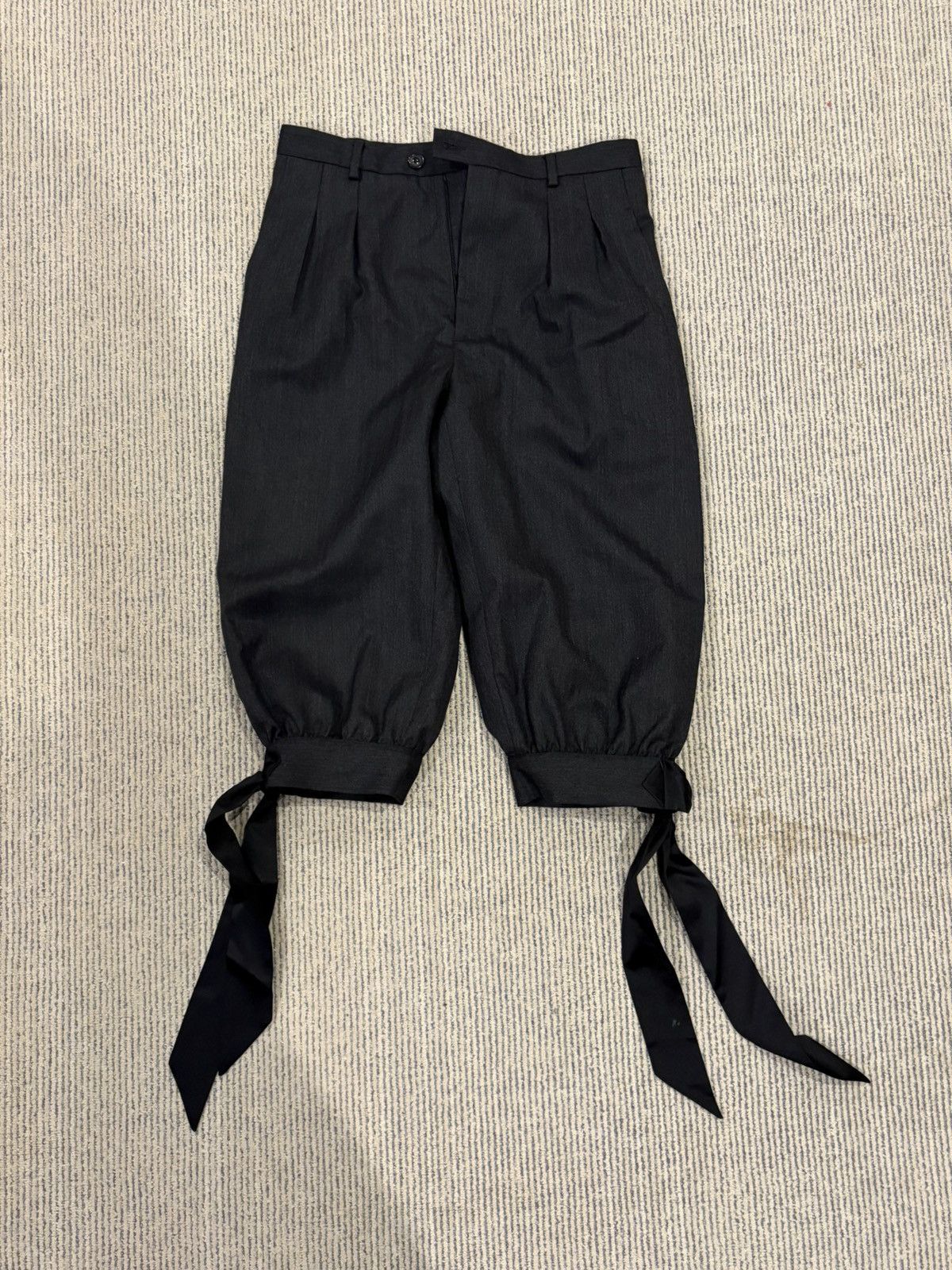 Maison Margiela FW20 Runway Cropped Bow Detail Pants Size US 32 / EU 48 - 2 Thumbnail
