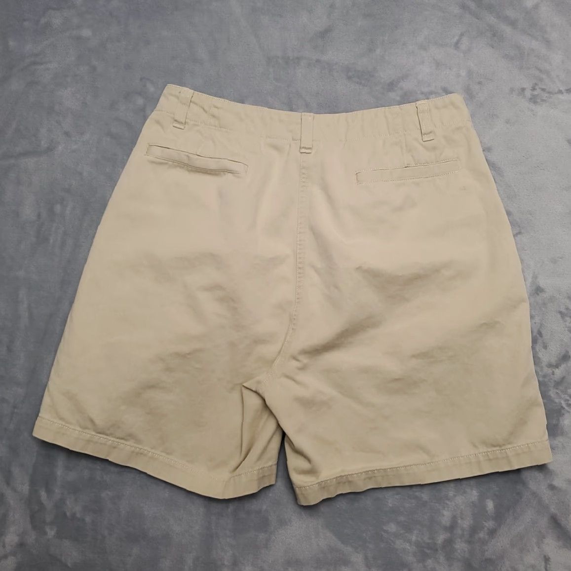 Vintage LL Bean Shorts Womens 10 Regular Khaki Beige Cotton Twill Chino Outdoor Casual Size 32" / US 10 / IT 46 - 3 Thumbnail
