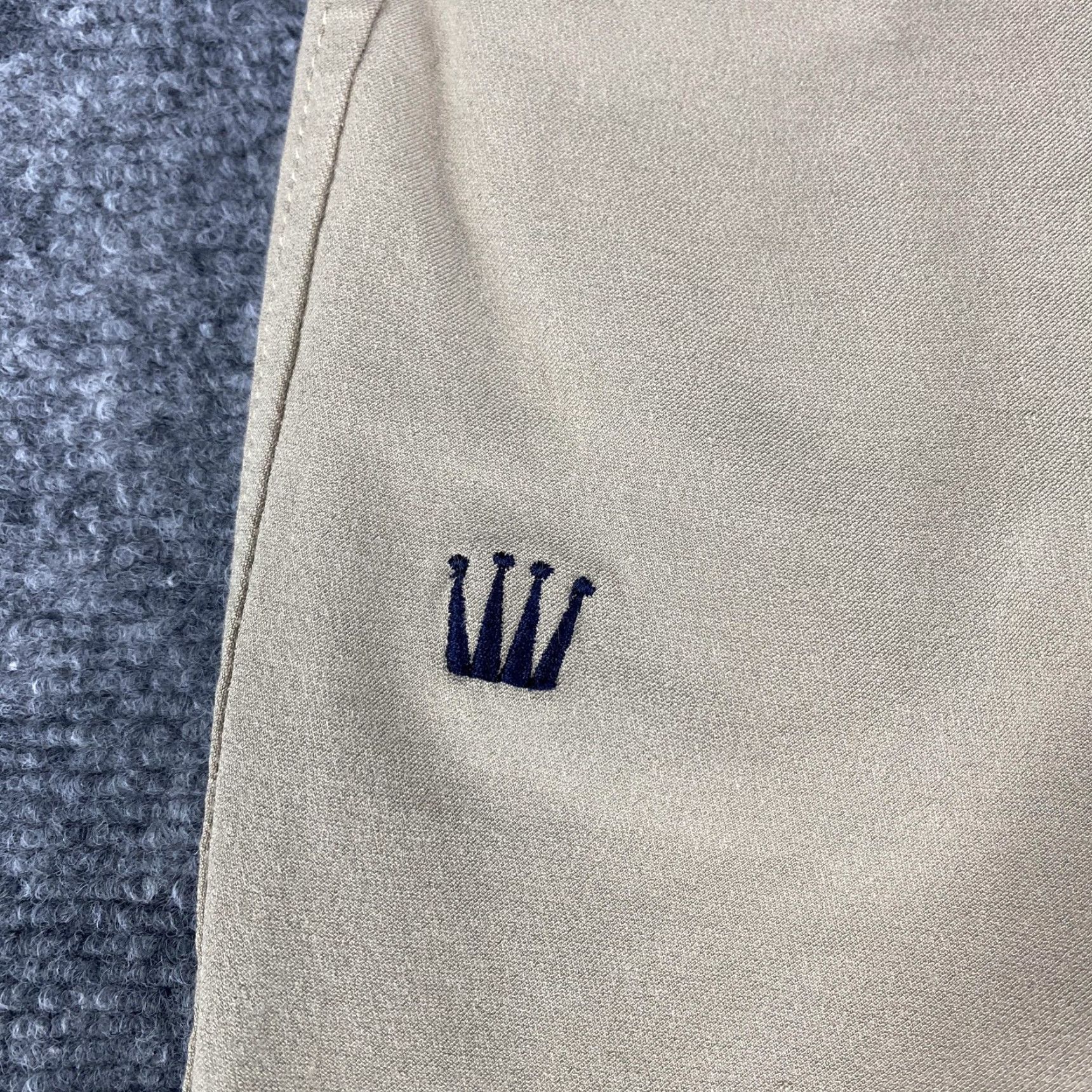 Logo 7 Spooks Riding Pants Womens XXS Tan Equestrian Breeches Zip Elastic Cuffs Crown Logo Pockets Stretch Riding Size 24" / US 00 / IT 34 - 2 Thumbnail