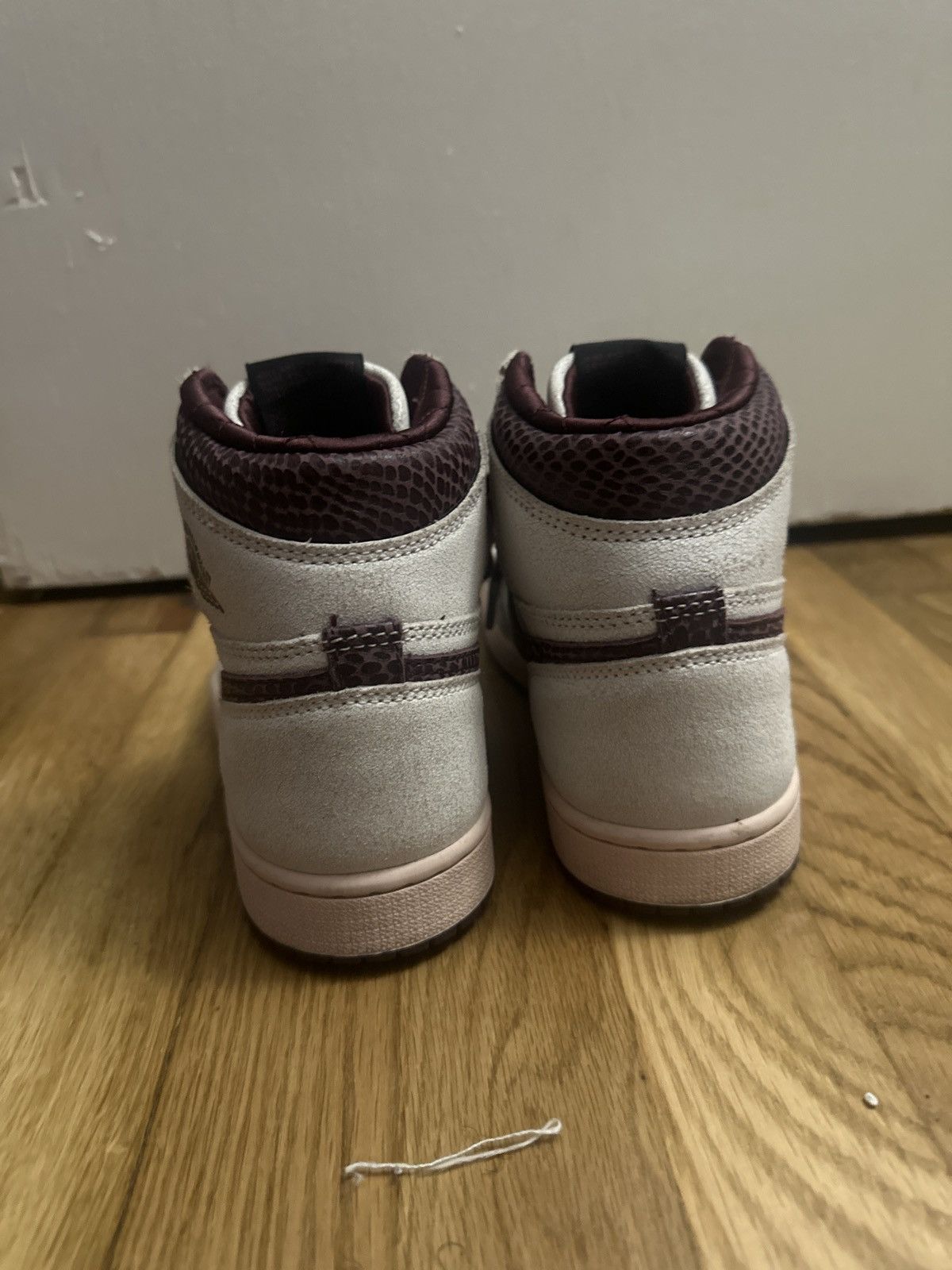 A Ma Maniere × Jordan Brand × Nike A Ma Maniére x Air Jordan 1 High Size US 7 / EU 40 - 7 Thumbnail
